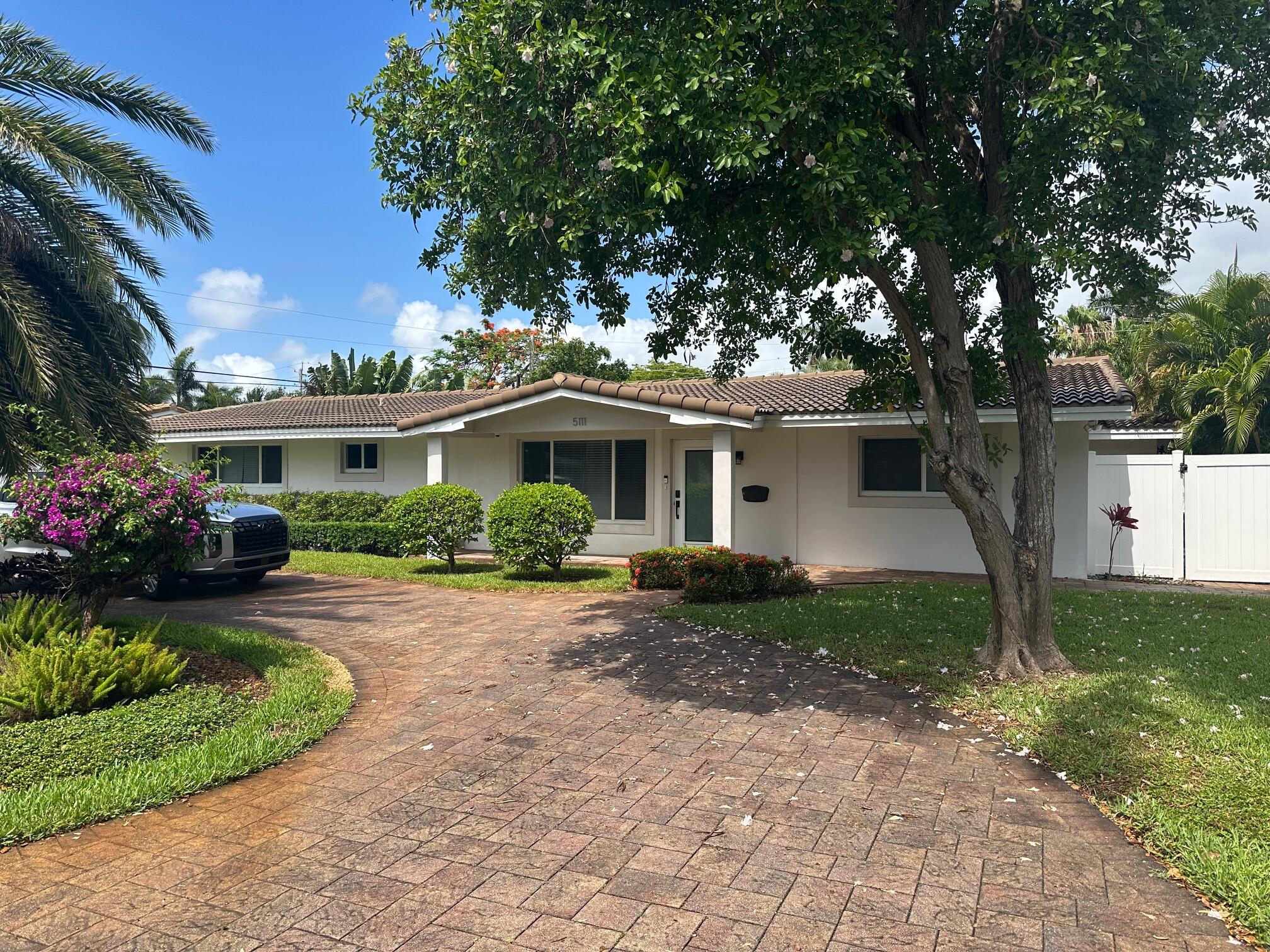 5111 27th Terrace, Lighthouse Point, Florida 33064