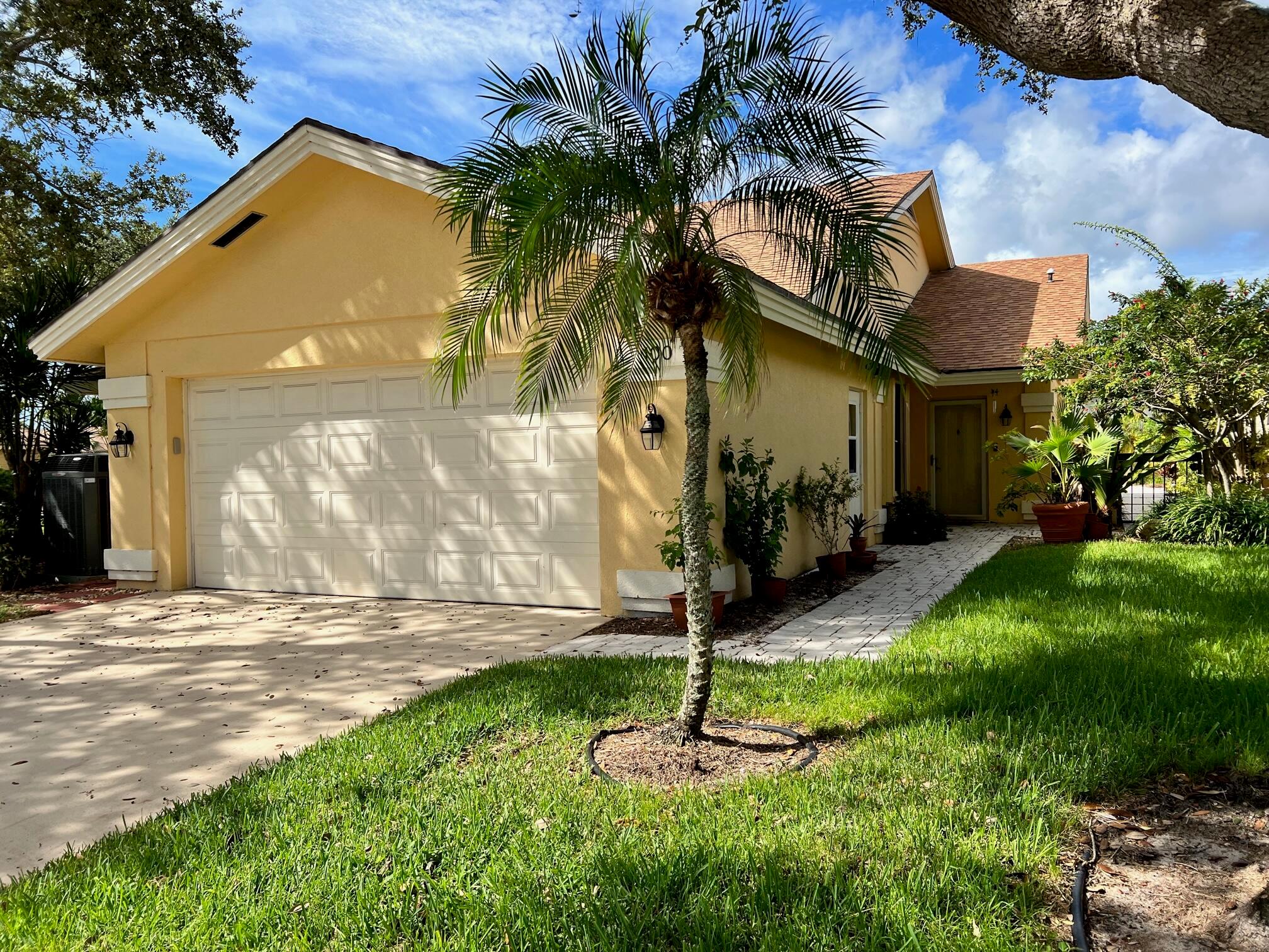Showcase Image of listing 100 Cape Pointe Circle