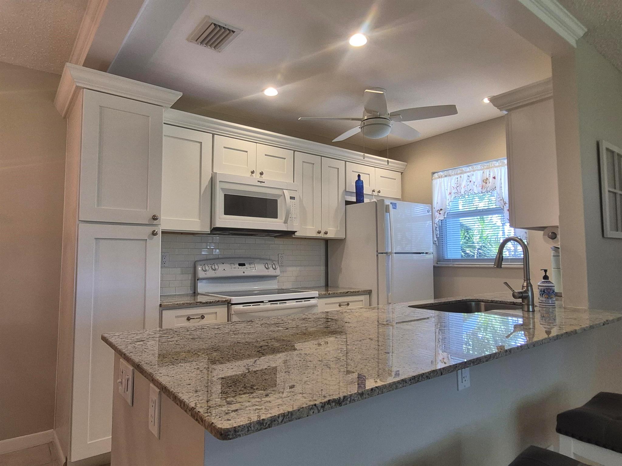 910 South Drive Unit A, Delray Beach, Florida 33445