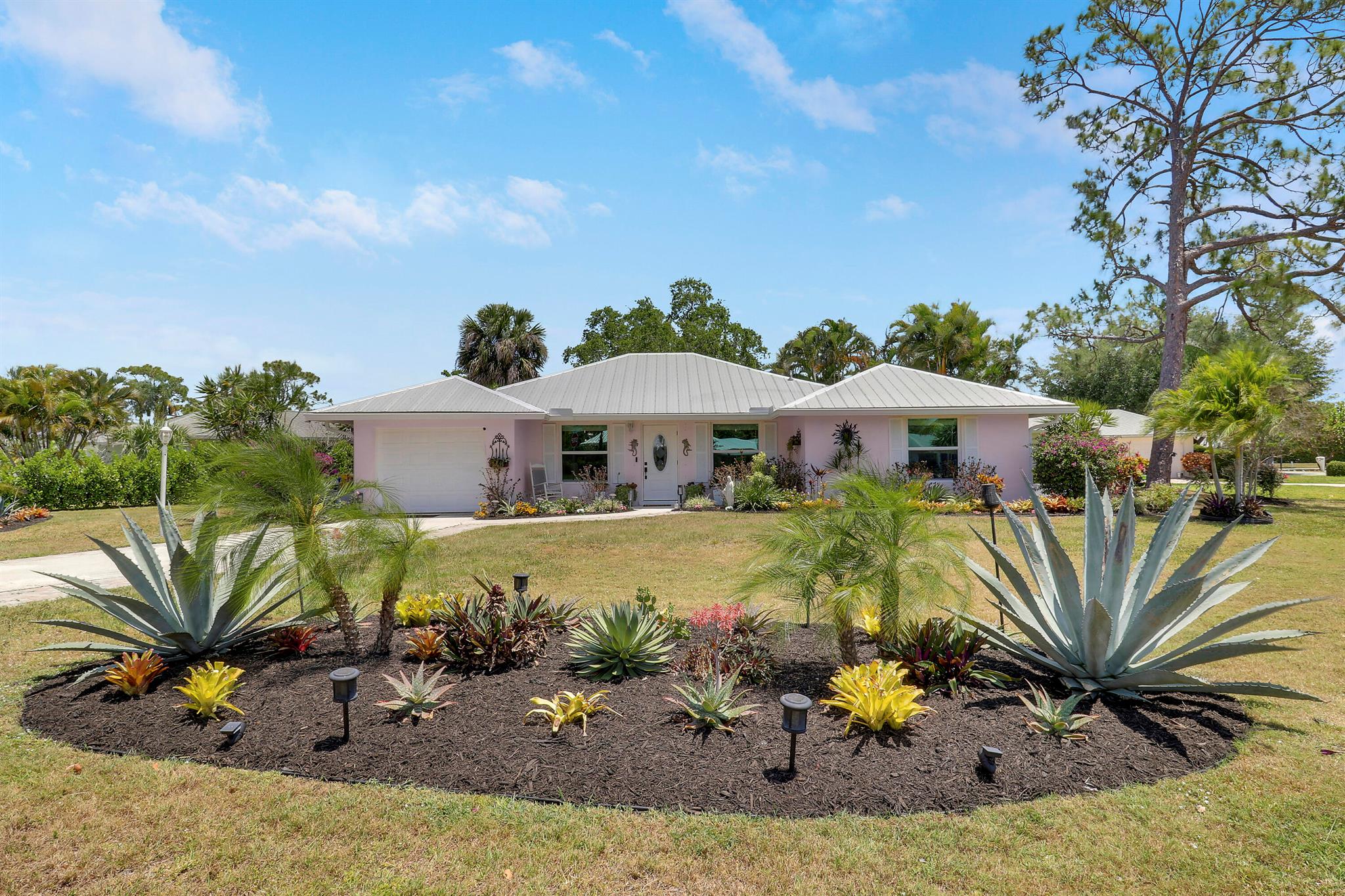 Showcase Image of listing 18315 SE Courtview Circle
