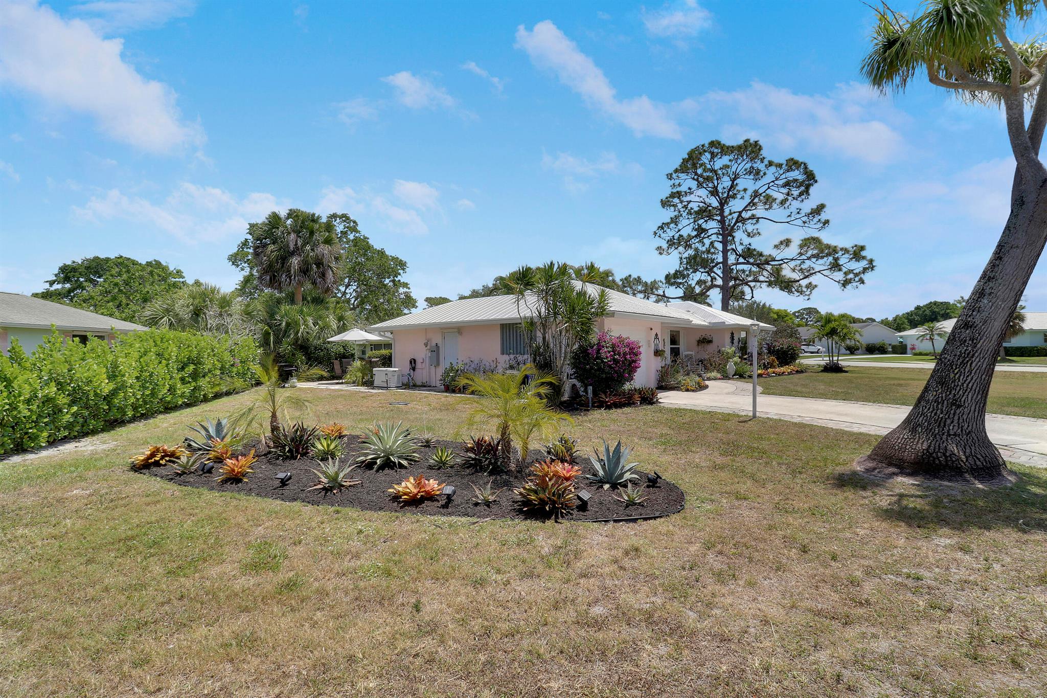 Image to showcase the property located at 18315 SE Courtview Circle