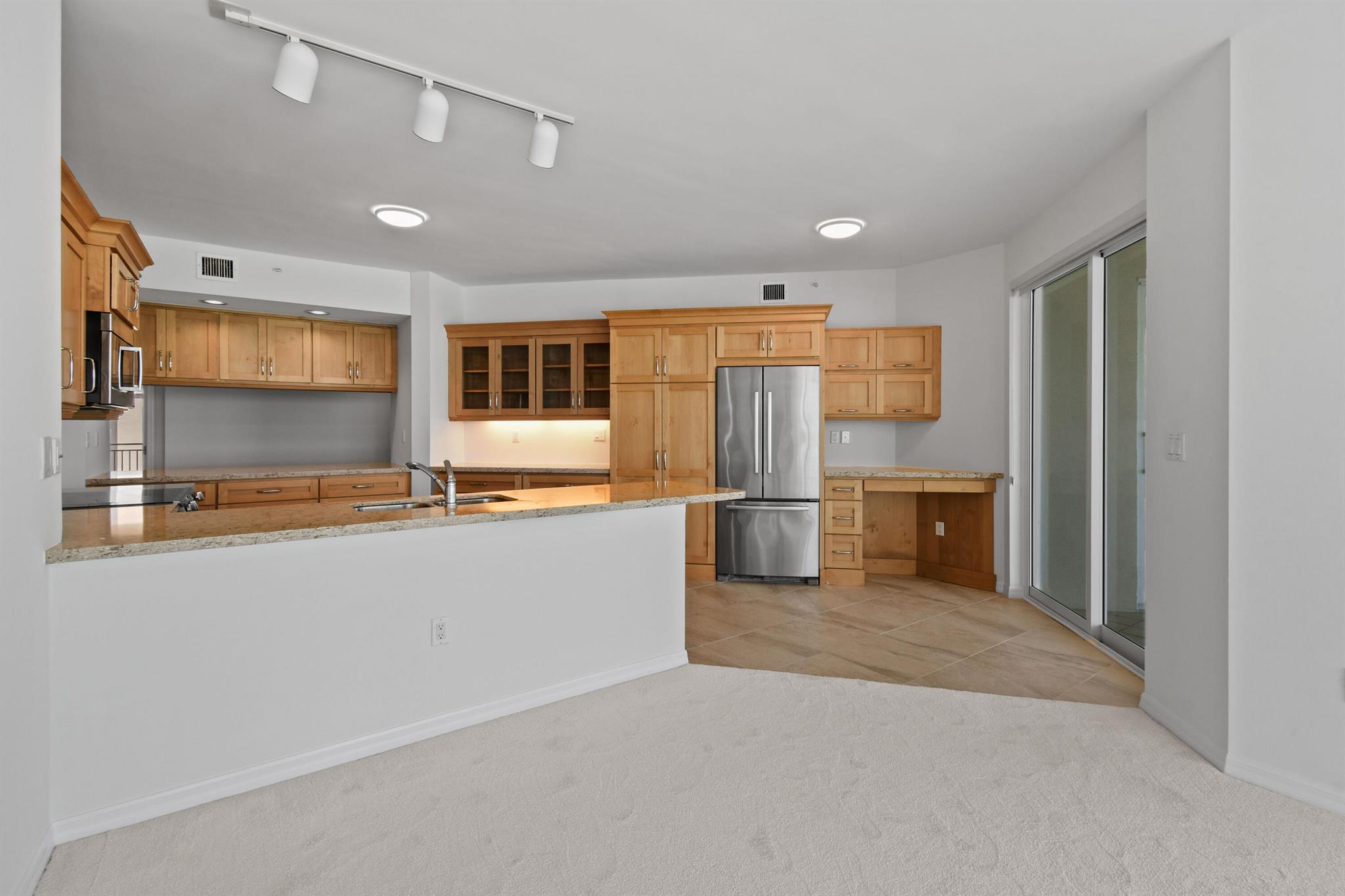 Image to showcase the property located at 1660 S Highway A1a Highway 352