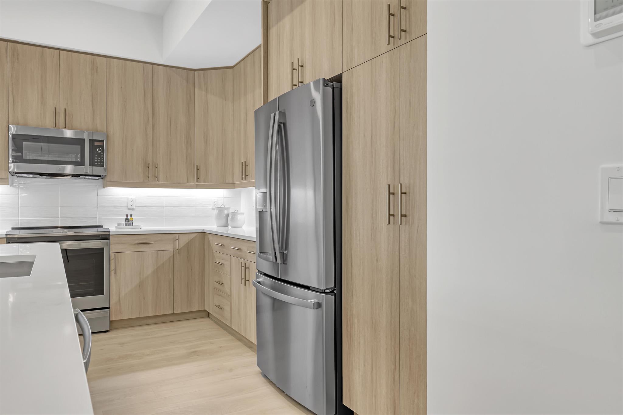 Image to showcase the property located at 140 Water Pointe Place 15