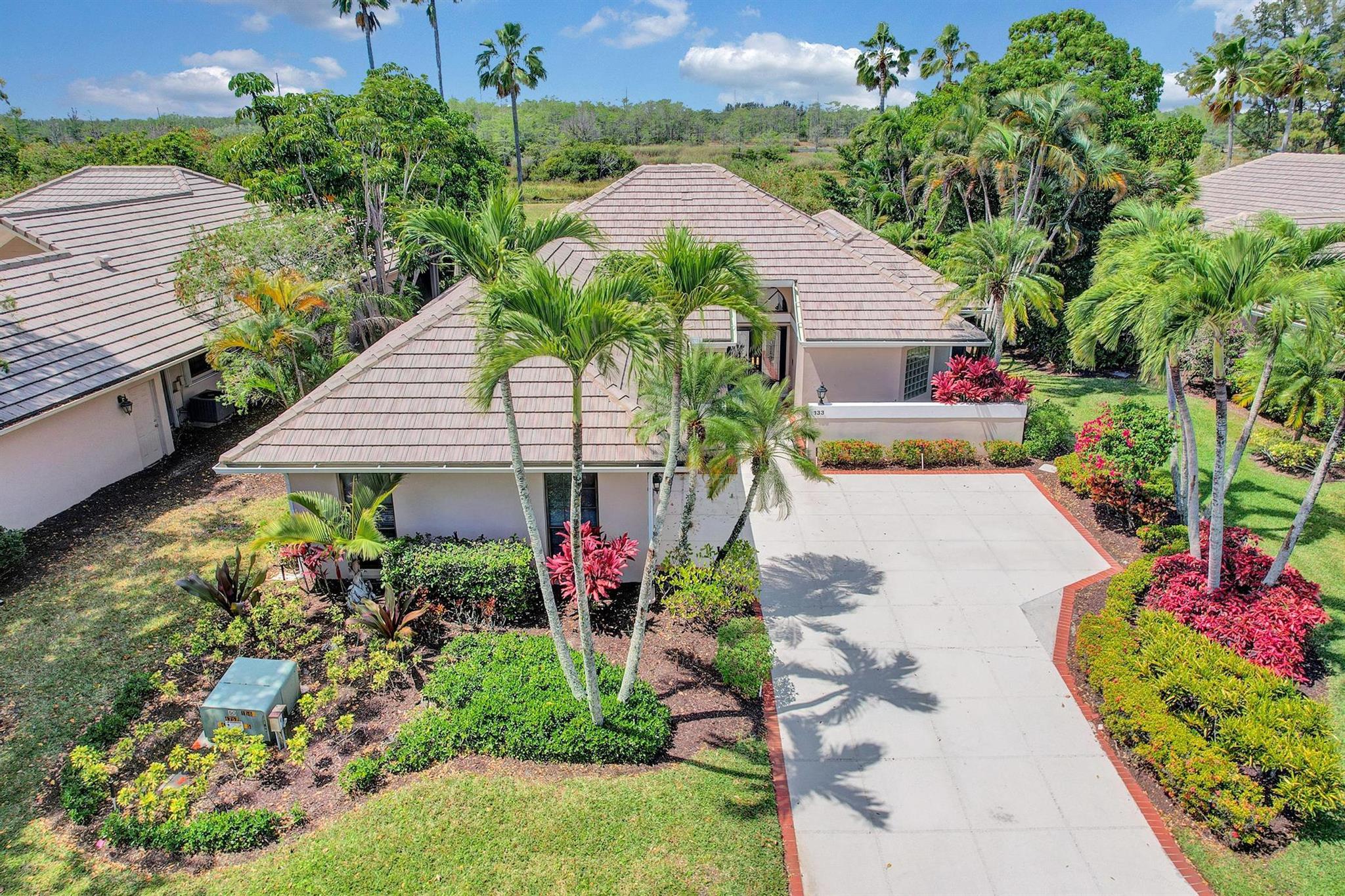 133 Coventry Place, Palm Beach Gardens, Florida 33418