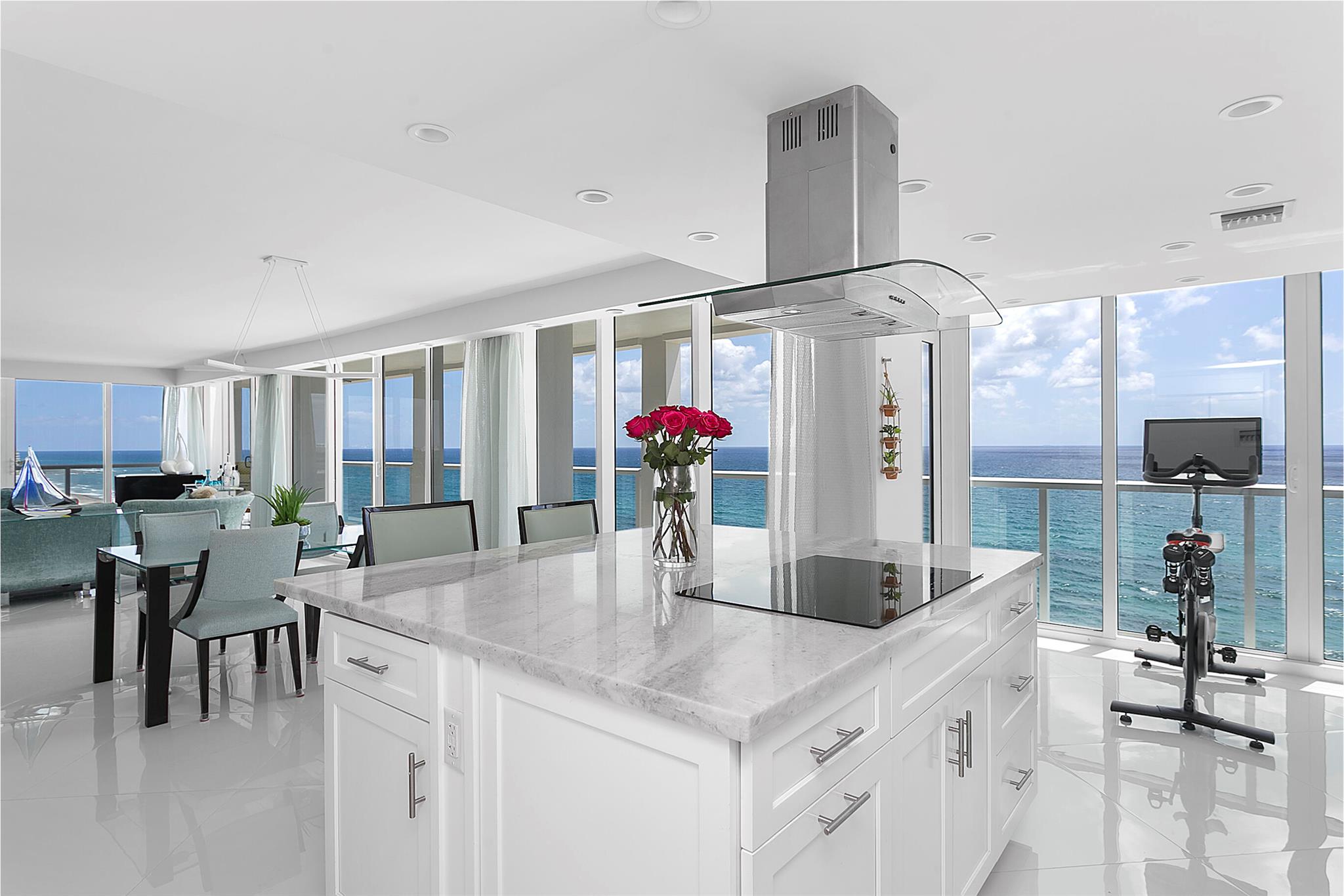 Apartamento à Venda em Boca Raton, FL
