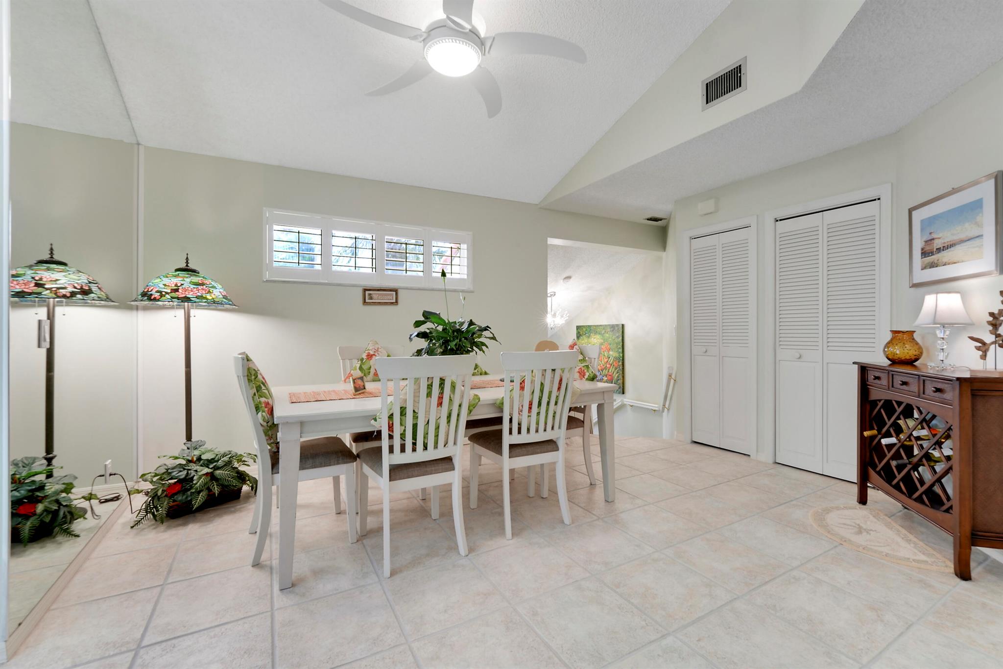 Image to showcase the property located at 101 Sea Oats Drive E