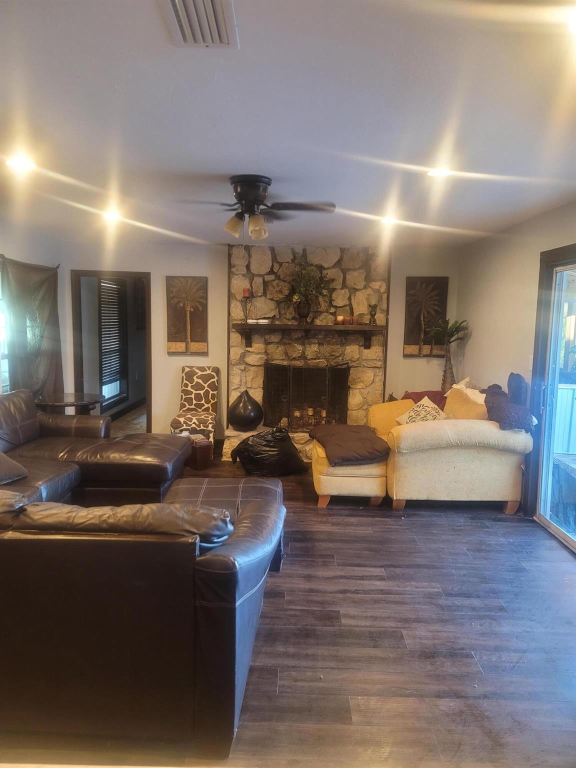 Photo 9 of home located at 4832 Flynt Drive, Marianna FL
