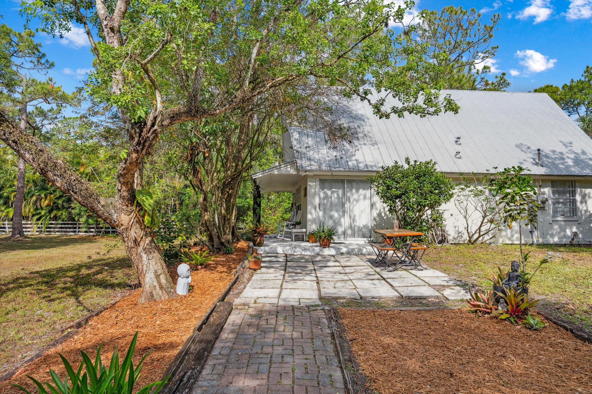 12389 186th Street N