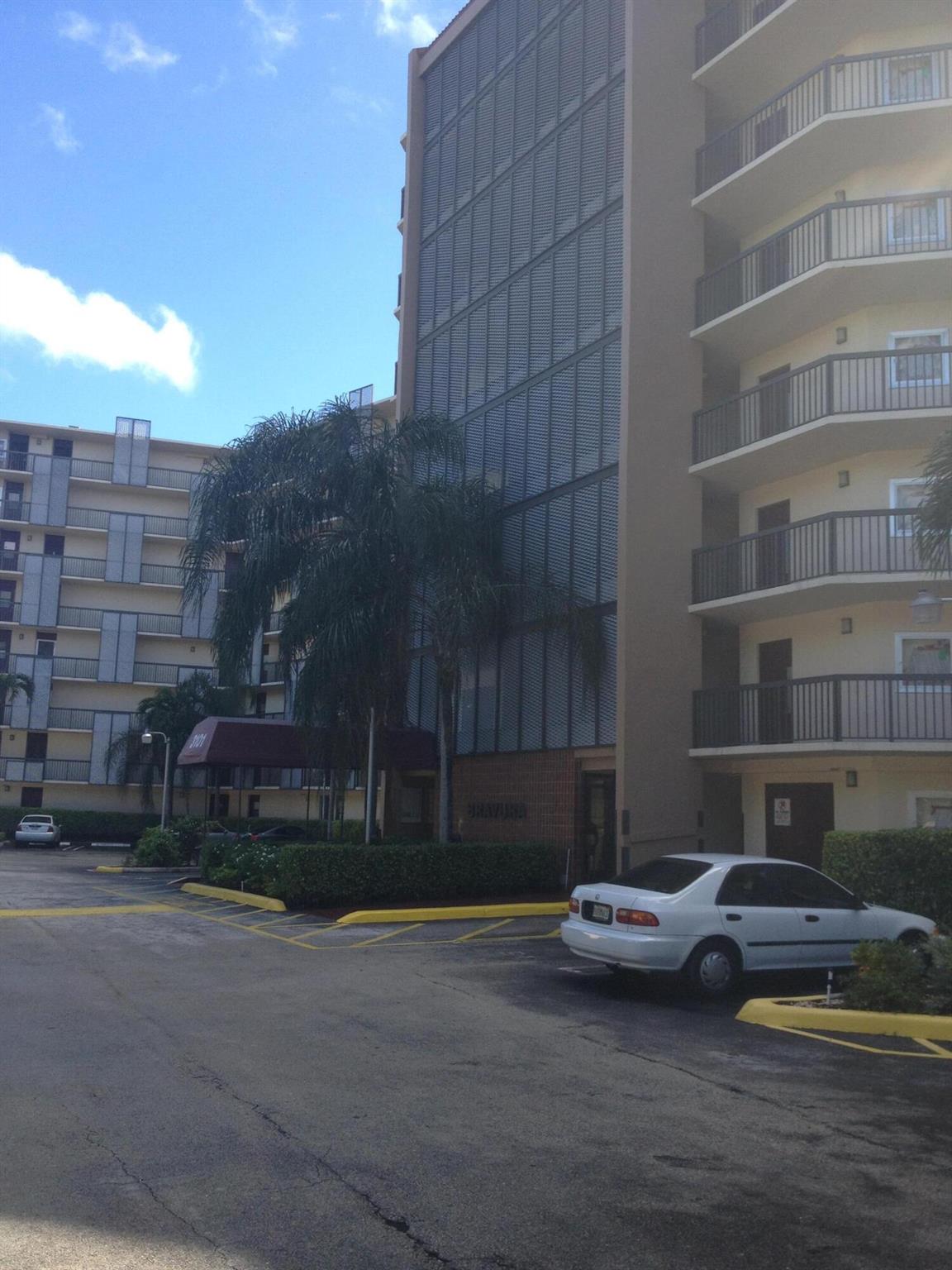 3101 Country Club Drive Unit 510, Aventura, Florida 33180