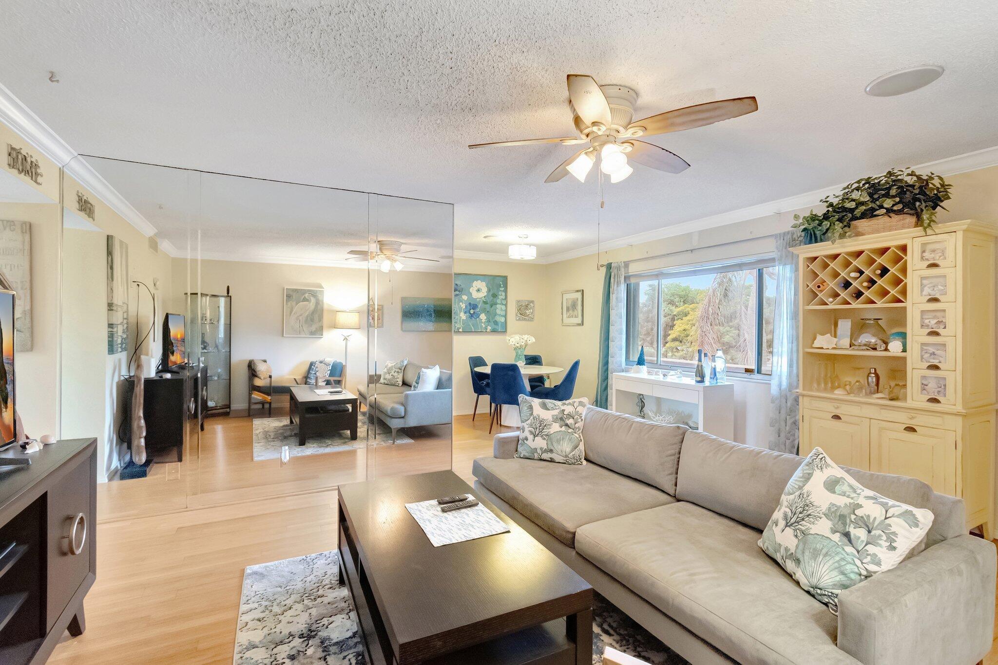 2000 Springdale Boulevard Unit# 302 Palm Springs FL 33461 | R11090506