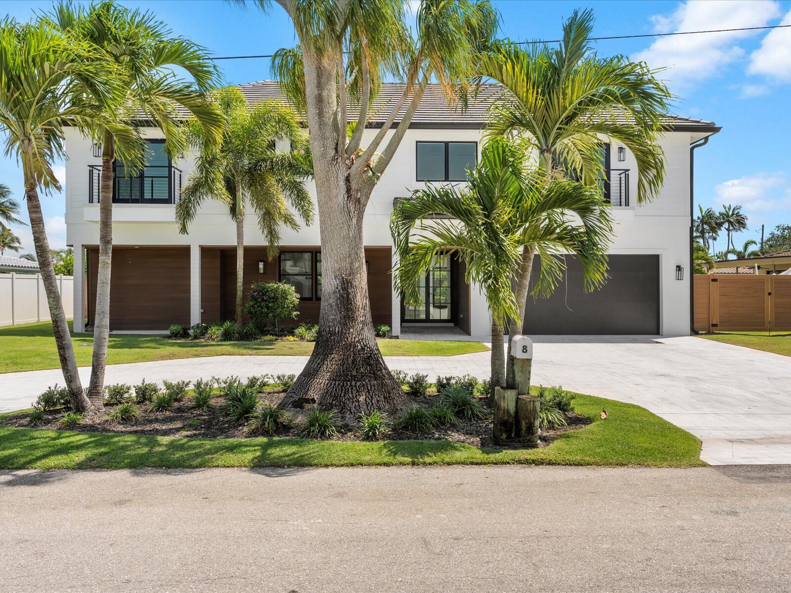 Image to showcase the property located at 8 Leeward Circle