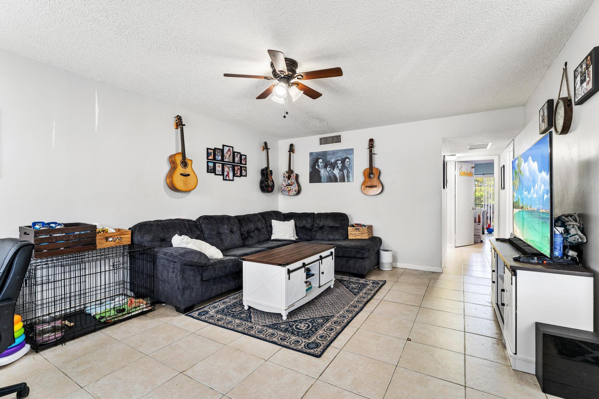 2000 Springdale Boulevard Unit 303, Palm Springs, Florida 33461