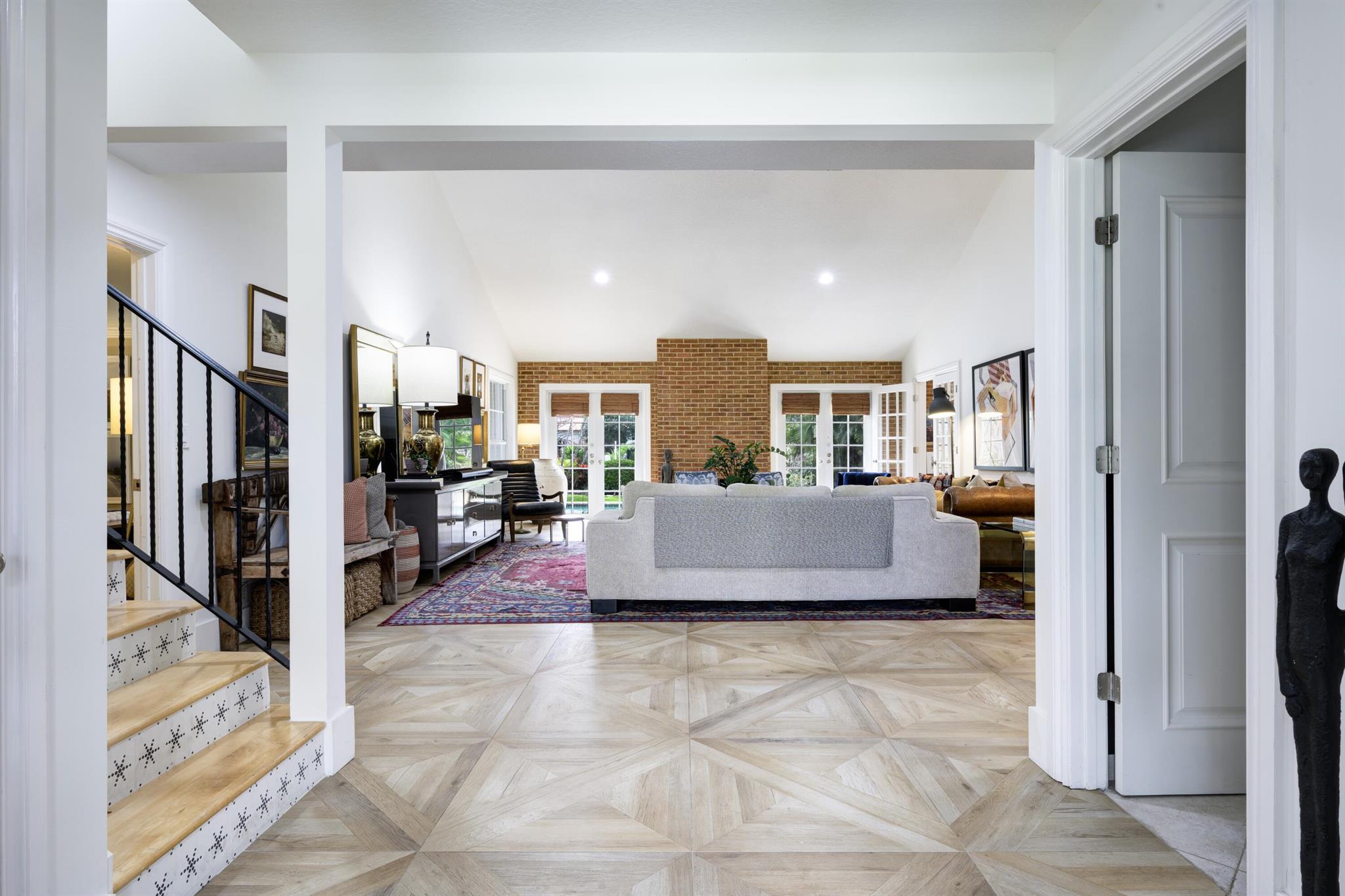 Image to showcase the property located at 142 Bowsprit Drive