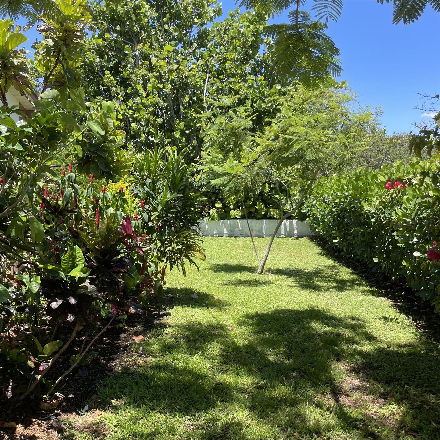 Image to showcase the property located at 470 S Mars Way NE