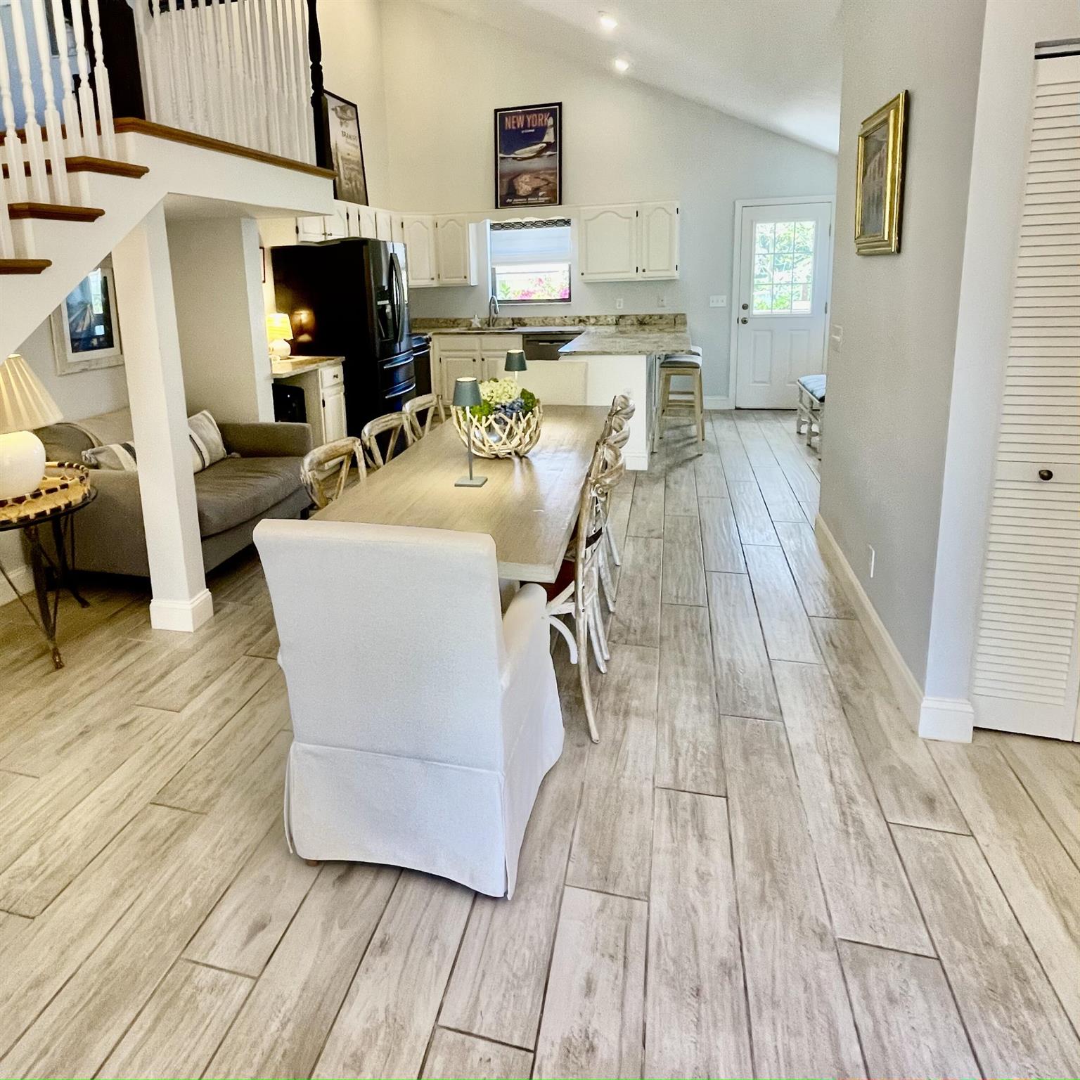 Image to showcase the property located at 470 S Mars Way NE