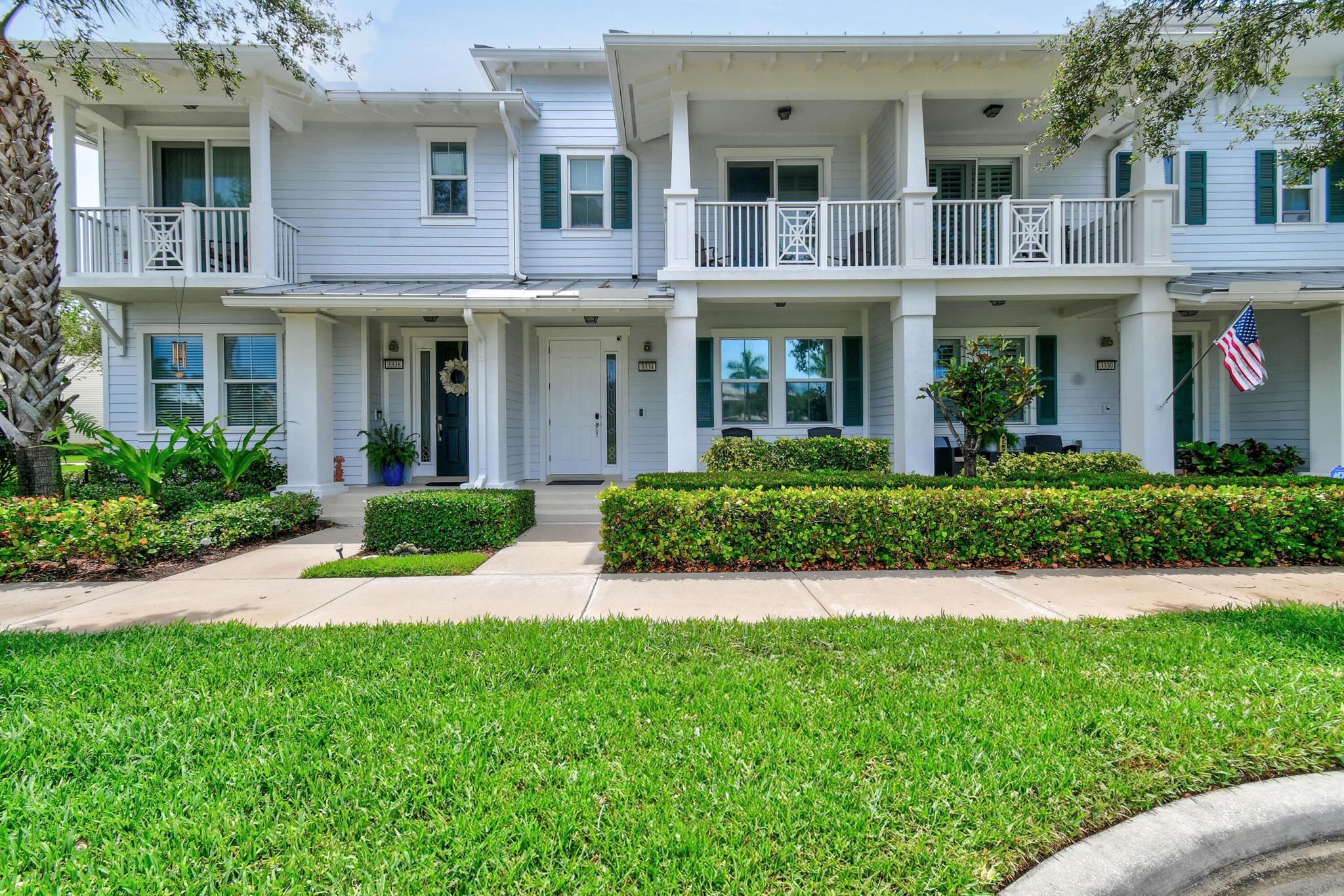 Move right into this FRESHLY PAINTED 3 bedroom townhouse with lake view..BRAND NEW CENTRAL AC INSTALLED 2025  ALL NEW LVF AND BASEBOARDS FIRST FLOOR LIVING ROOM KITCHEN  DINING AREA MASTER BED  INSTALLED 2025 Updated kitchen with WHITE CABINETS WITH NEW HANDLES SS APPLIANCES GRANITE COUNTERTOPS TILE BACKSPLASH NEW SINK AND FAUCET Short walk to clubhouse and pool. Enjoy this highly sought after development in Jupiter which has so many amenities and a great location.