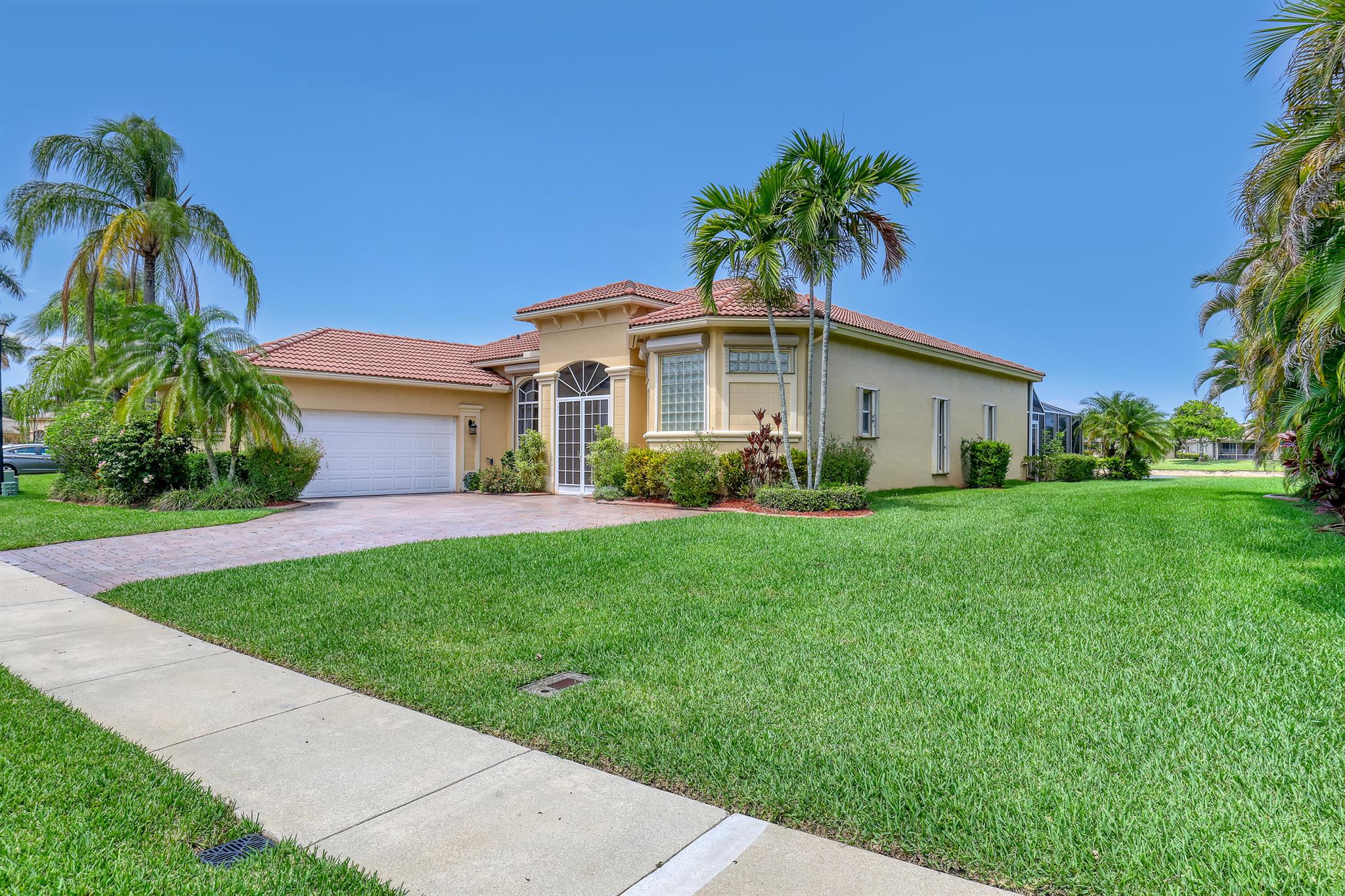 9466 Lantern Bay Circle, West Palm Beach, Florida 33411