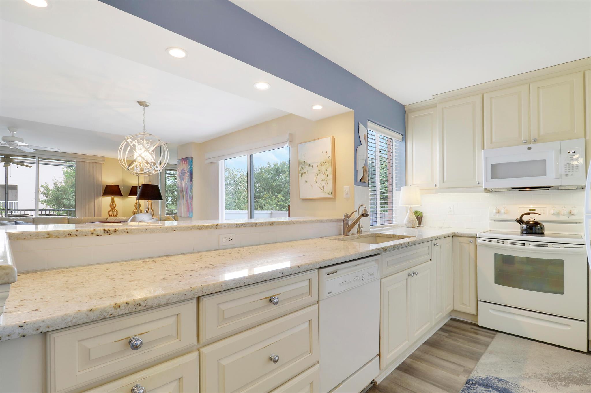Image to showcase the property located at 353 S Us Highway 1 B310