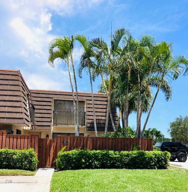 1714 17th Court Unit , Jupiter, Florida 33477