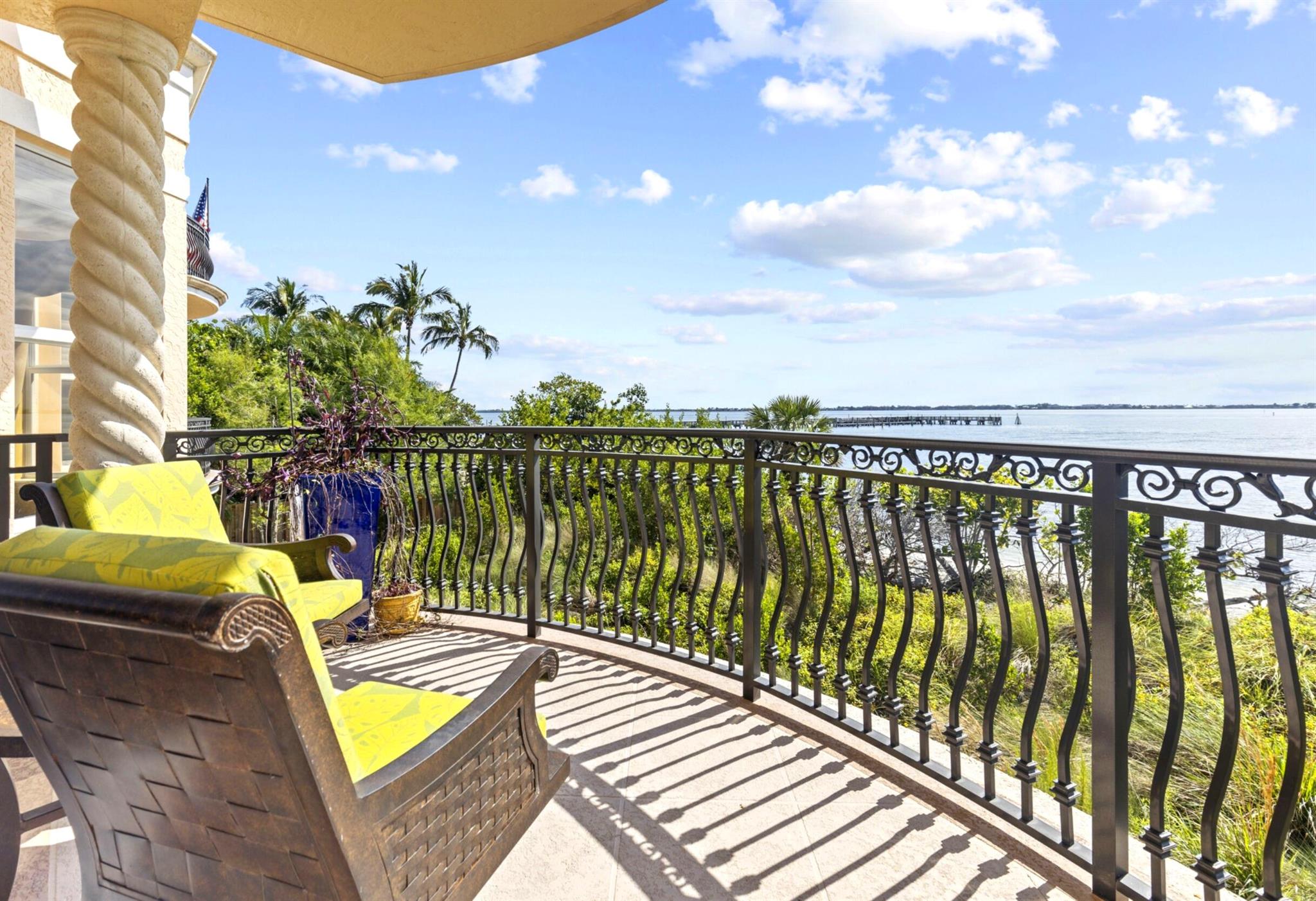 1533 Outrigger Landings Drive Unit 205, Jensen Beach, Florida 34957