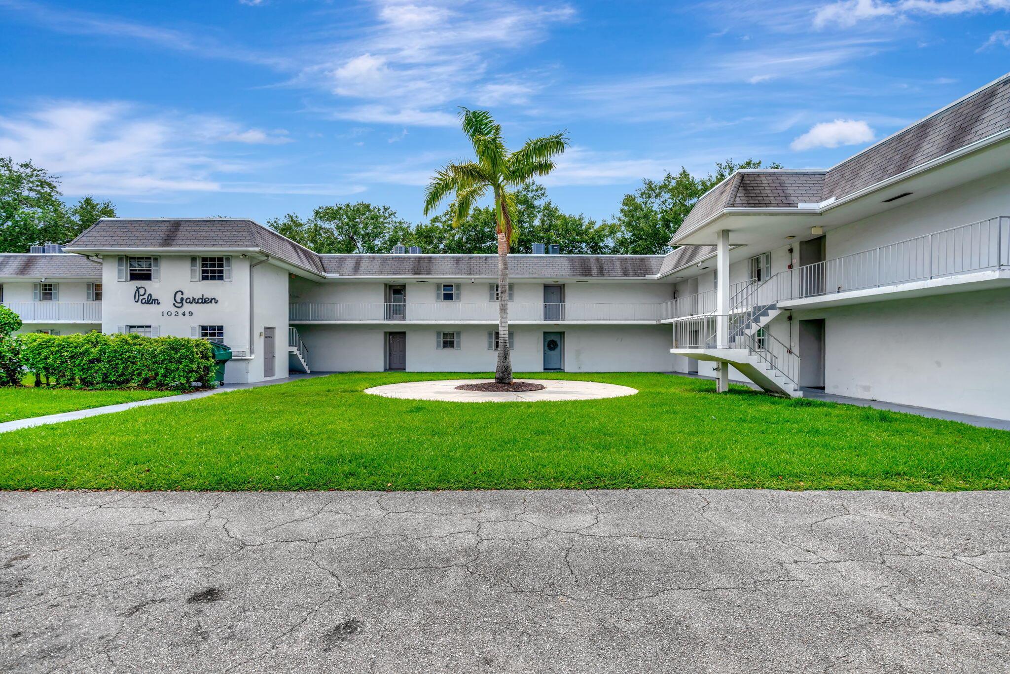 10249 Military Trail Unit 206, Palm Beach Gardens, Florida 33410