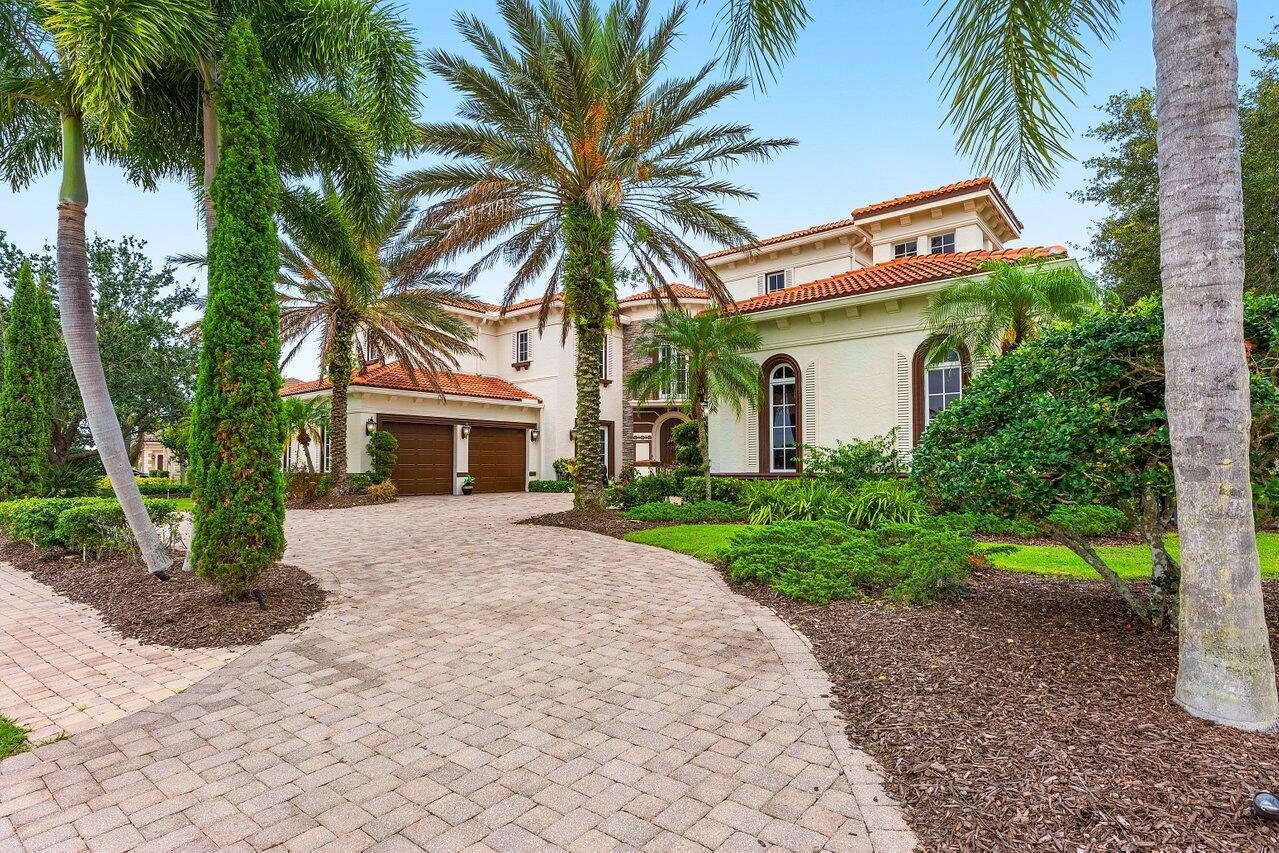 Homes for sale in Port St Lucie, FL | 126 Se Mira Lavella, Port St Lucie, FL 34984 | MLS# R11096844