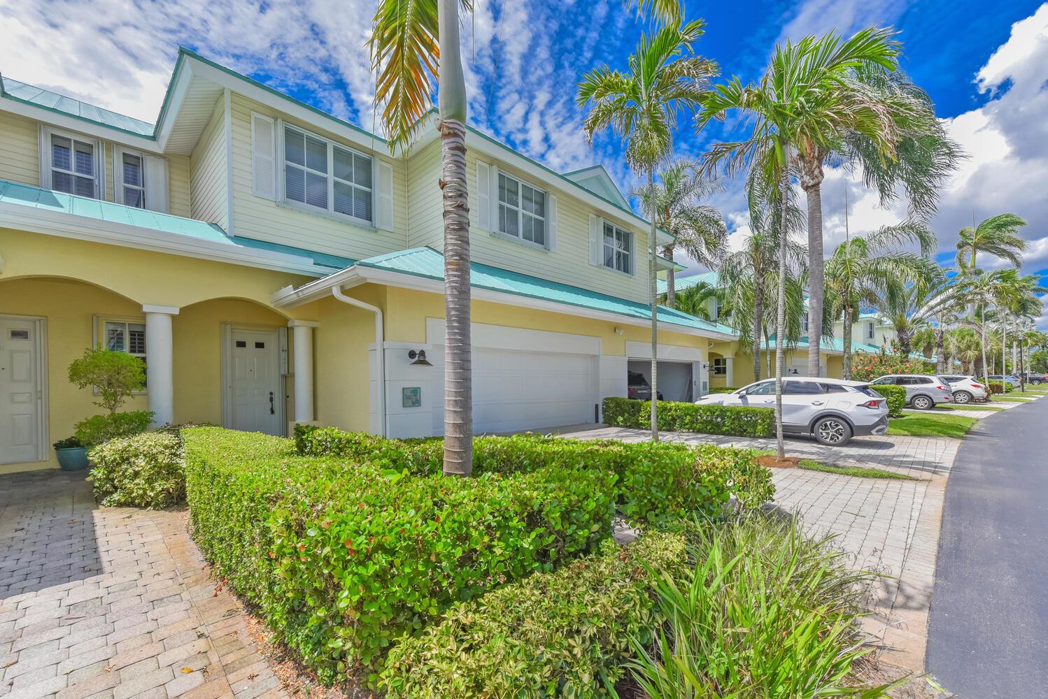 142 Barefoot Cove Unit , Hypoluxo, Florida 33462