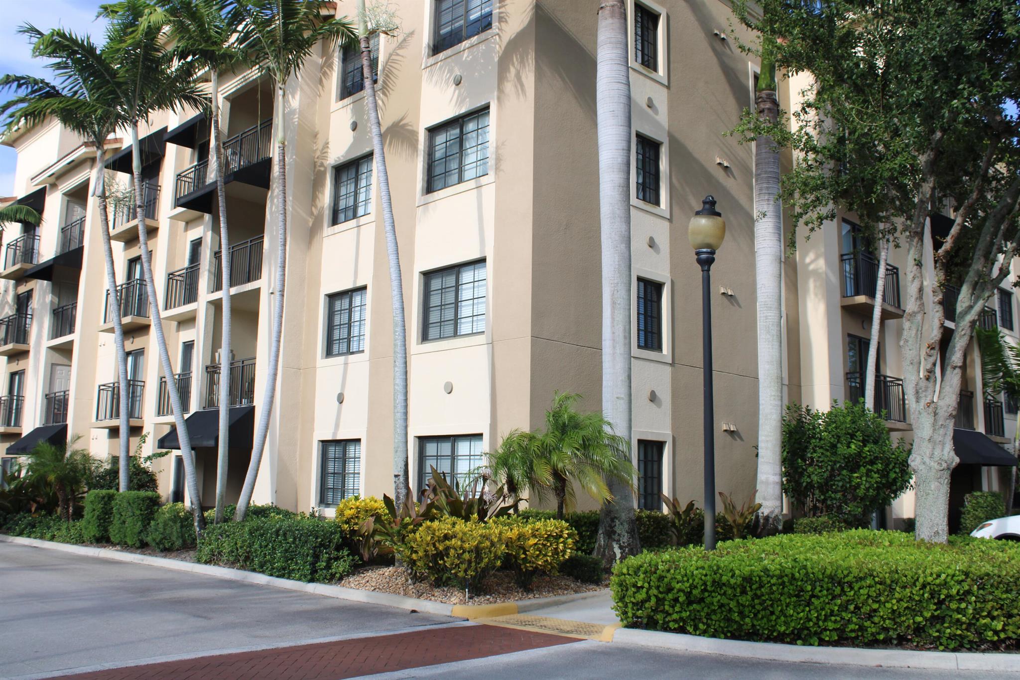 Image to showcase the property located at 4903 Midtown Lane 3212