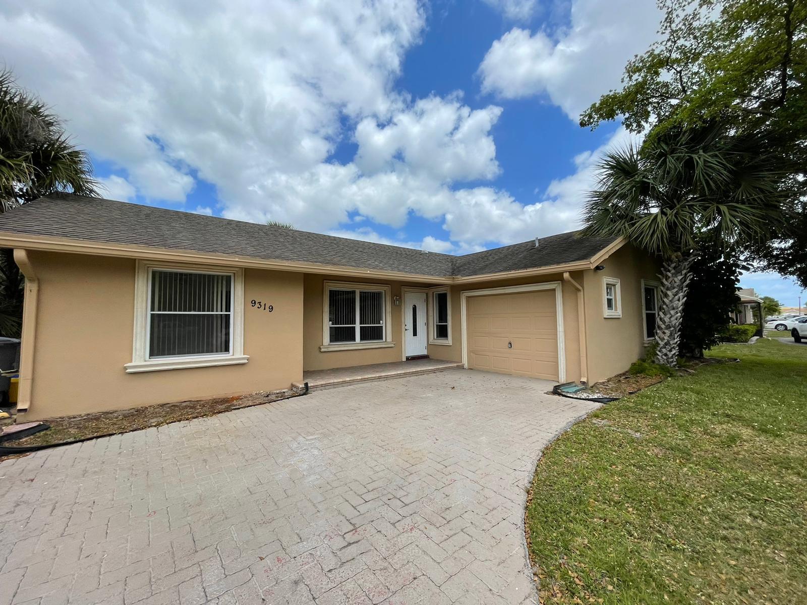 Homes for sale in Boca Raton, FL | 9319 Southampton Pl, Boca Raton, FL 33434 | MLS# R11097873