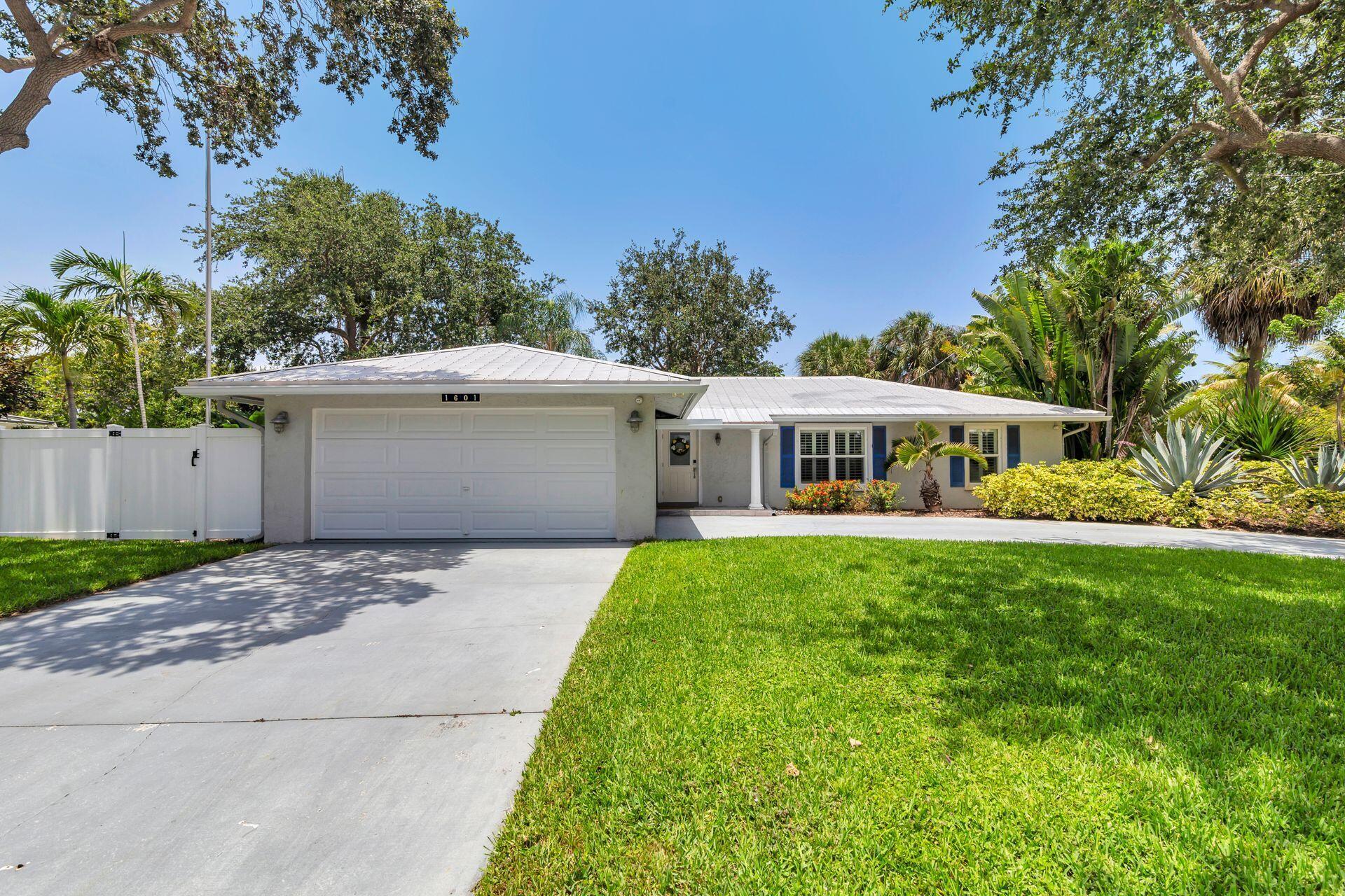 Homes for sale in Lake Clarke Shores, FL | 1601 Arlington Dr, Lake Clarke Shores, FL 33406 | MLS# R11097906