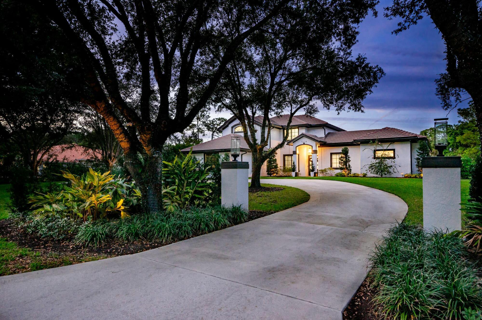 Image to showcase the property located at 1216 SE Colony Way