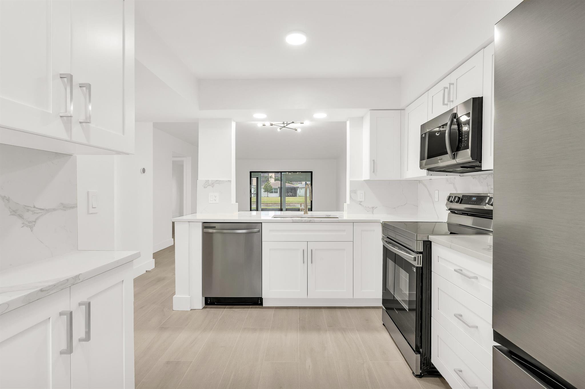 Homes for sale in Delray Beach, FL | 7290 Kinghurst Dr #102, Delray Beach, FL 33446 | MLS# R11097989