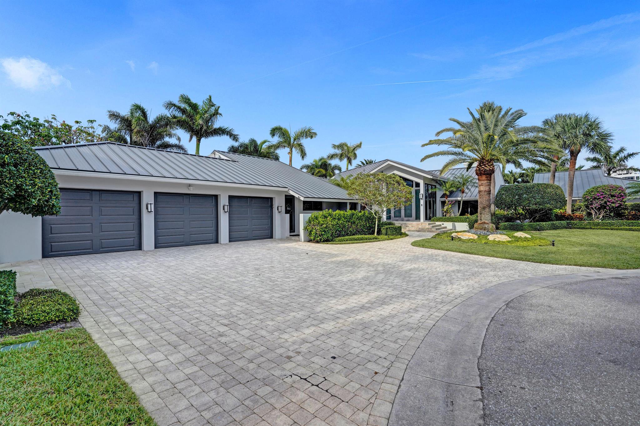 Homes for sale in Delray Beach, FL | 961 Iris Dr, Delray Beach, FL 33483 | MLS# R11097998