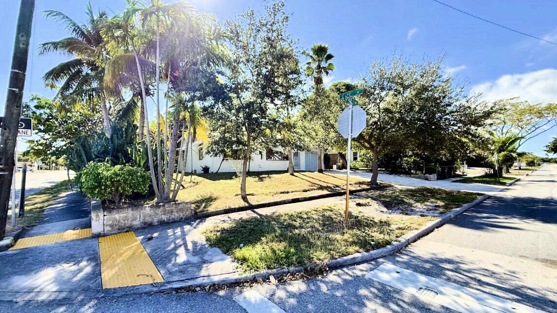 Homes for sale in West Palm Beach, FL | 802 Lytle Street, West Palm Beach, FL 33405 | MLS# R11098004