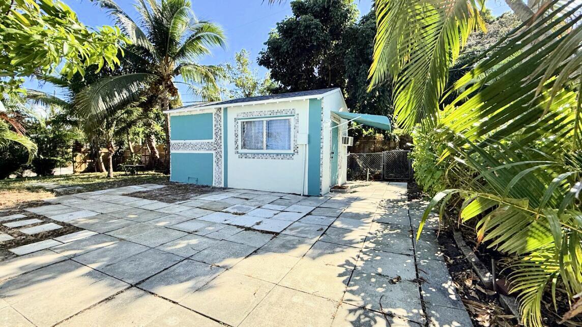 Homes for sale in West Palm Beach, FL | 802 Lytle Street, West Palm Beach, FL 33405 | MLS# R11098004
