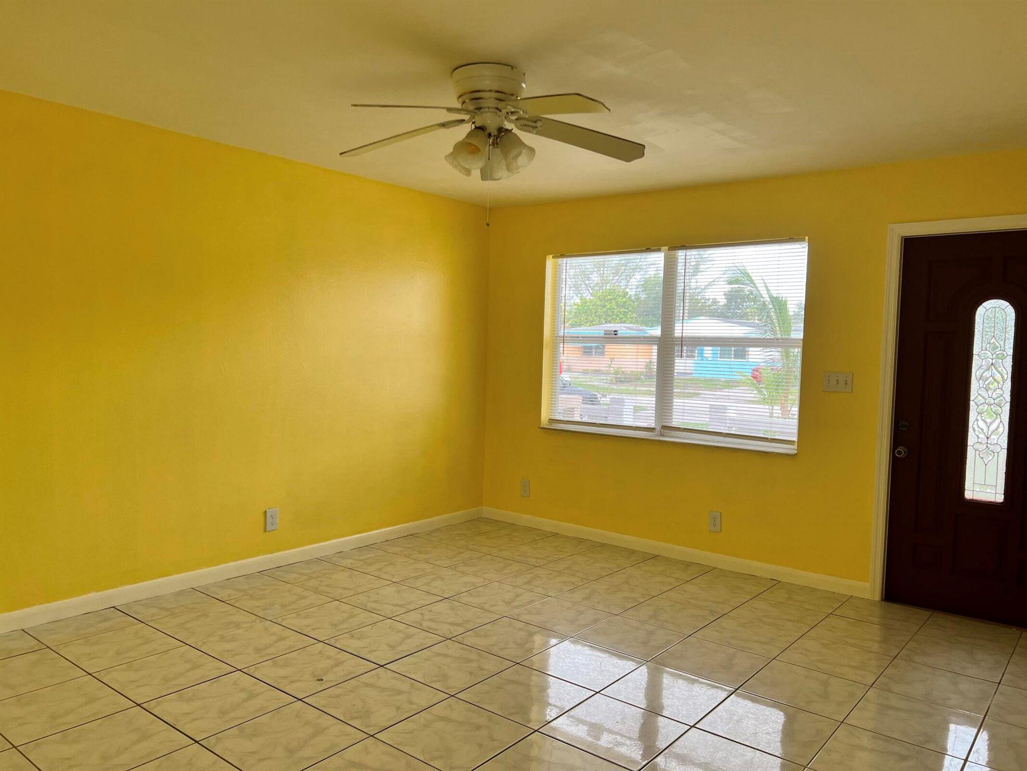 Homes for sale in West Palm Beach, FL | 5042 Eadie Pl, West Palm Beach, FL 33407 | MLS# R11098100