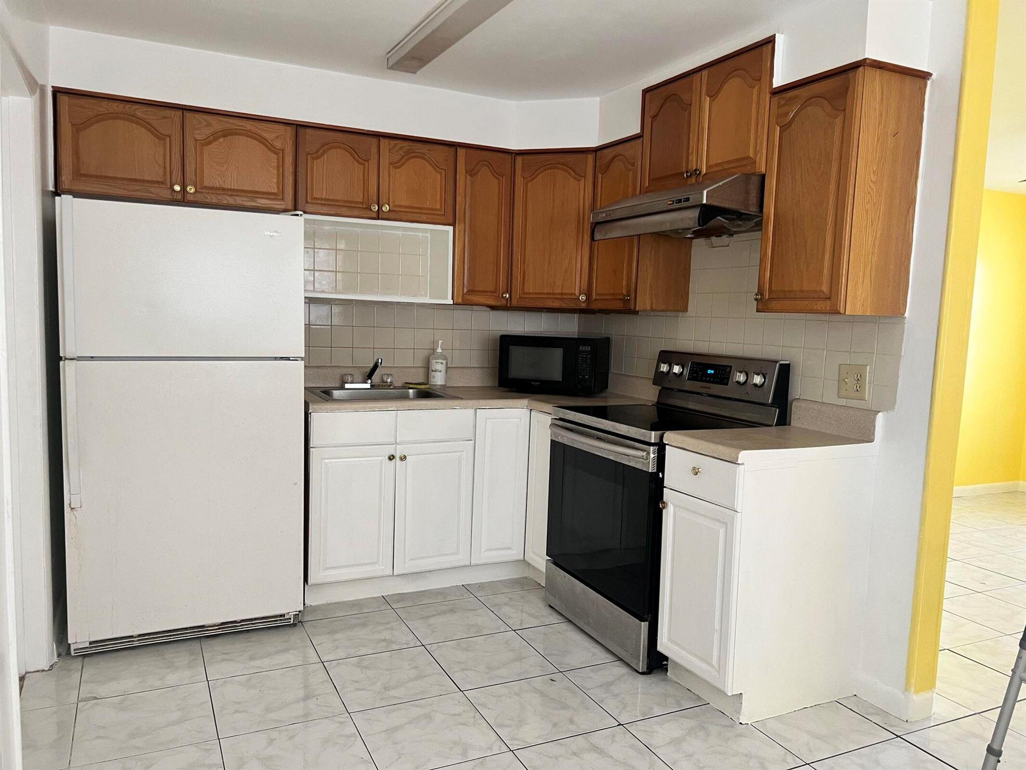 Homes for sale in West Palm Beach, FL | 5042 Eadie Pl, West Palm Beach, FL 33407 | MLS# R11098100