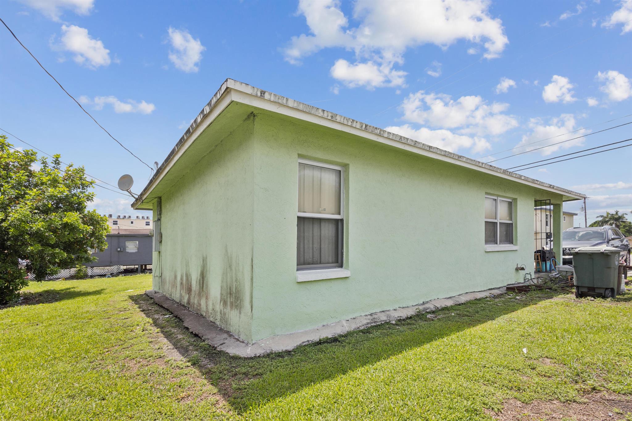 Homes for sale in Belle Glade, FL | 825 Dr Martin Luther King Jr Boulevard W, Belle Glade, FL 33430 | MLS# R11098121