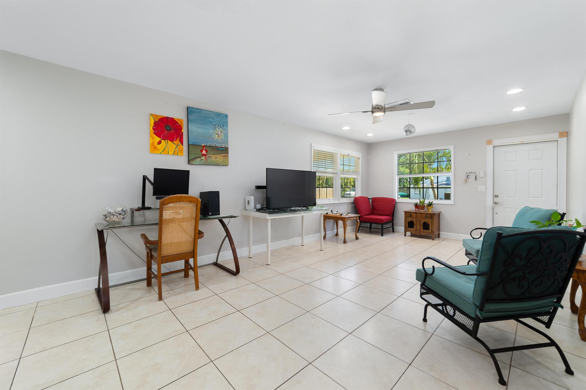 Image to showcase the property located at 1853 Holman Drive