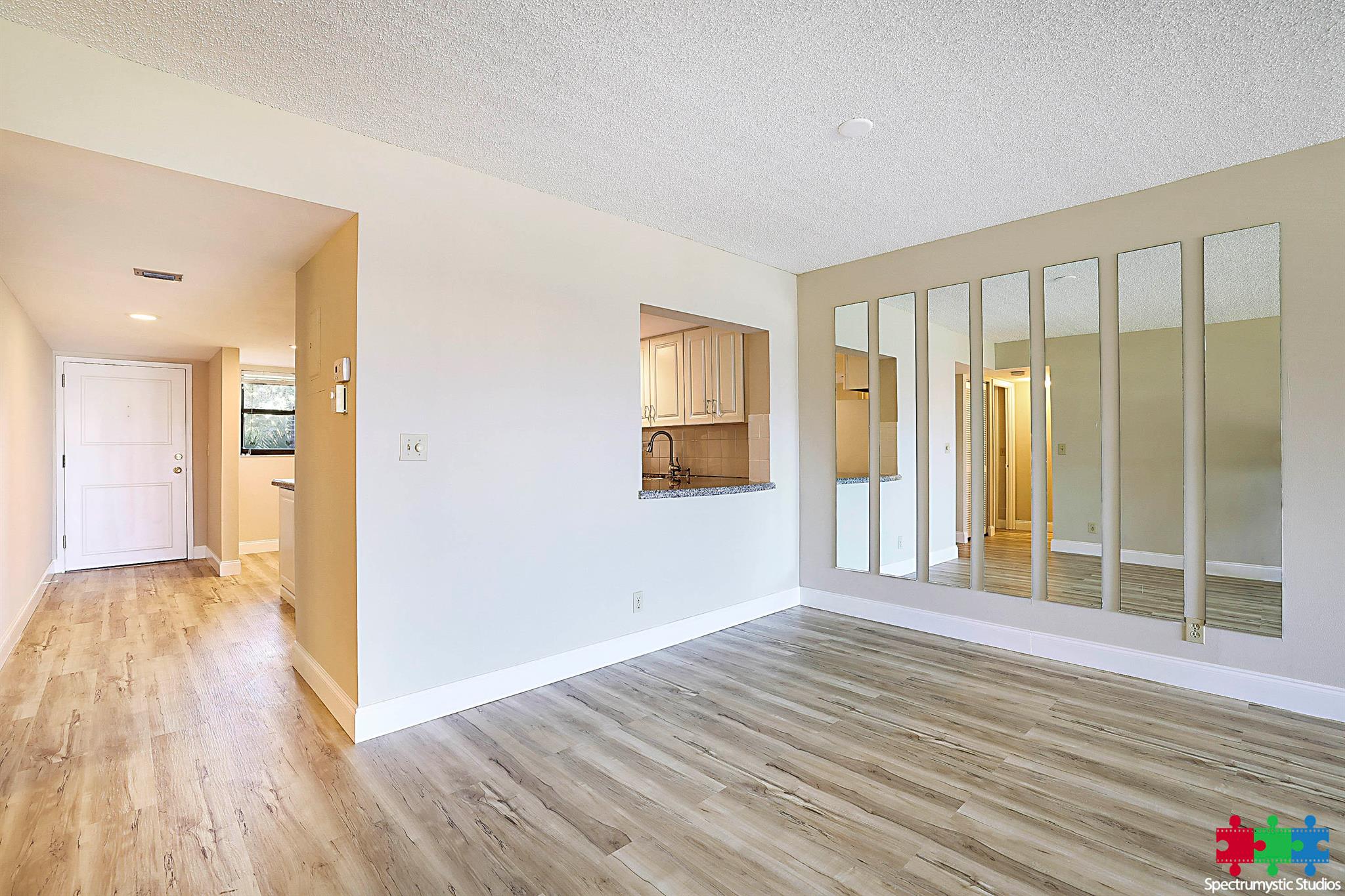 Image to showcase the property located at 1036 Us Highway 1 216