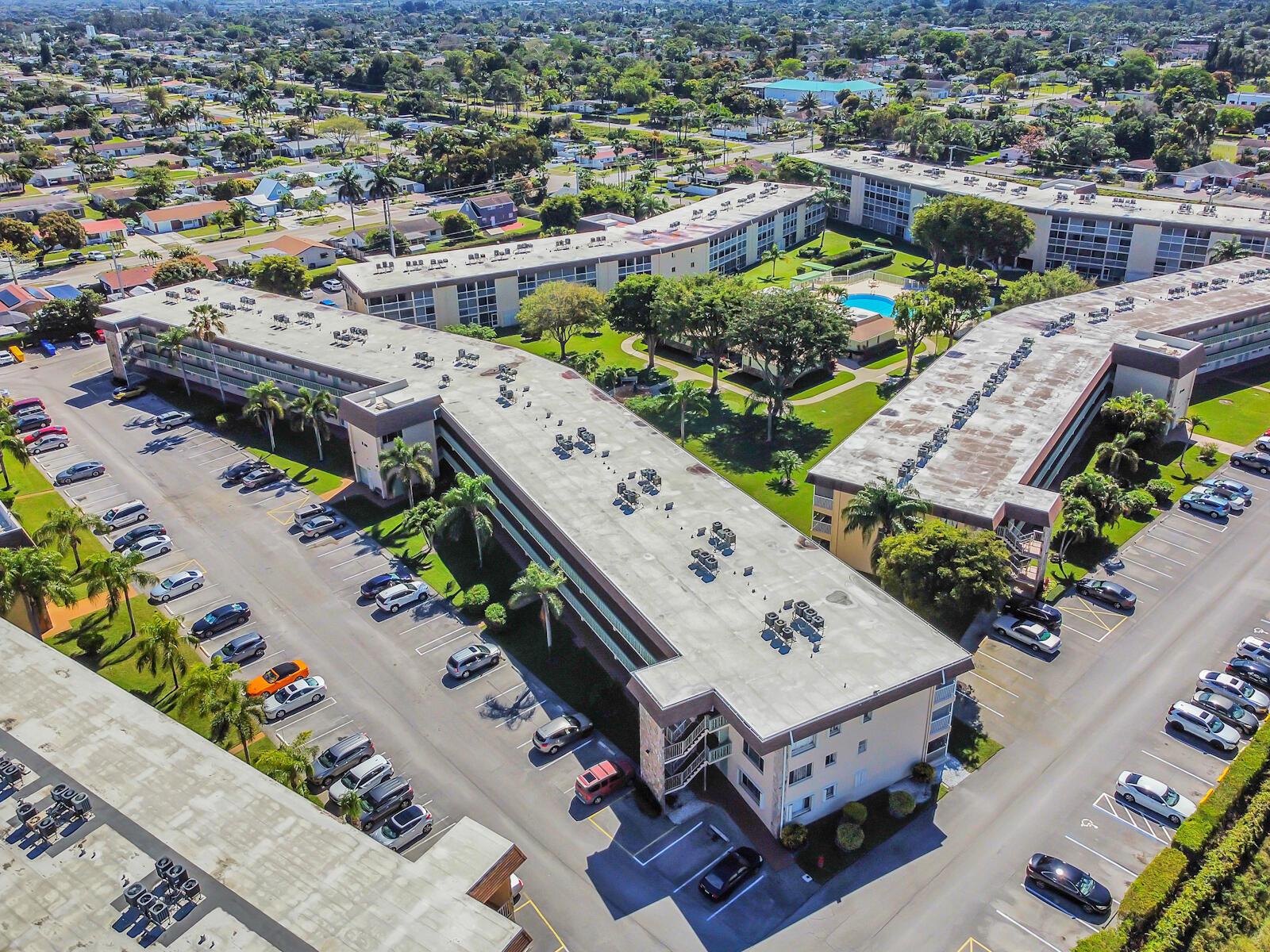 700 Village Green Court Unit 221, Palm Springs, Florida 33461