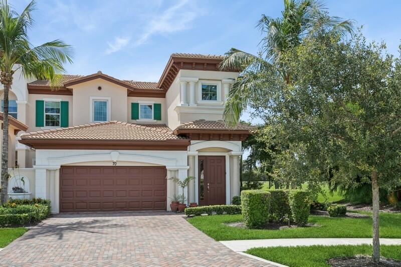 Showcase Image of listing 242 Tresana Boulevard 70