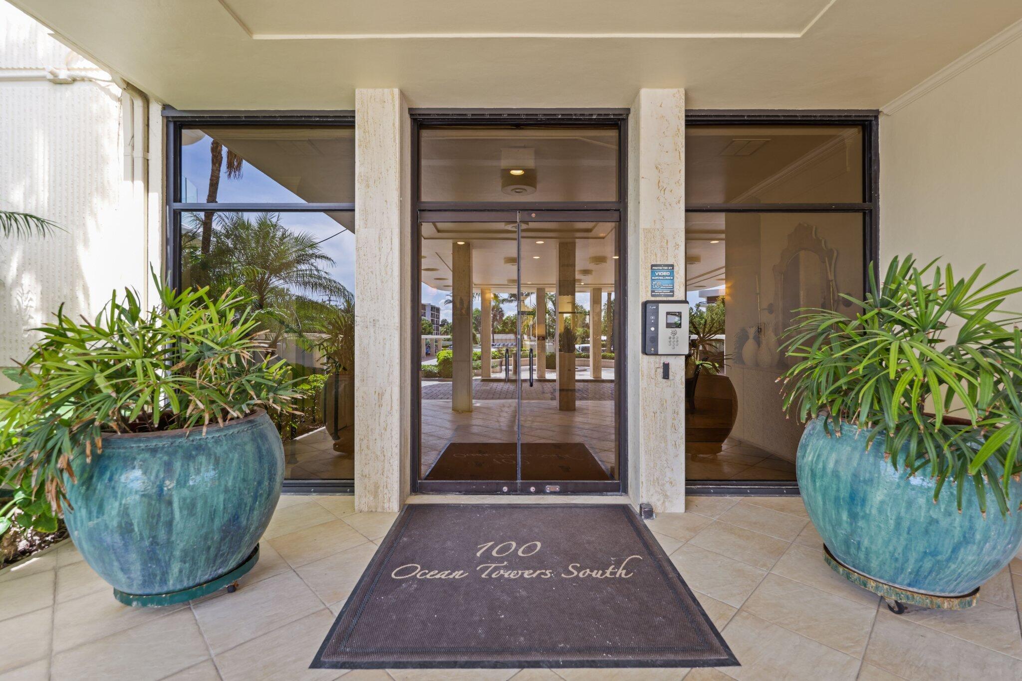 Image to showcase the property located at 100 Beach Road 103