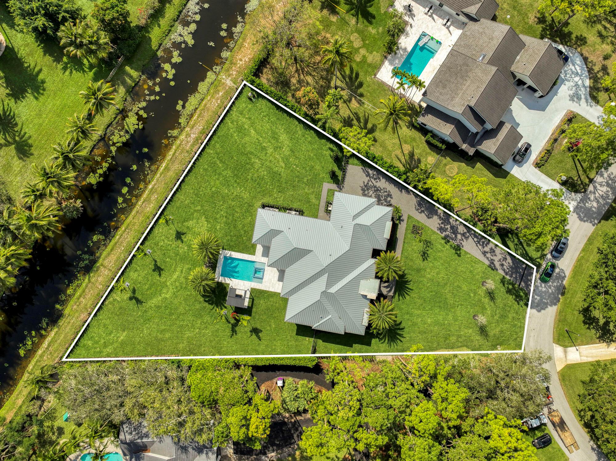 Image to showcase the property located at 5172 Desert Vixen Road
