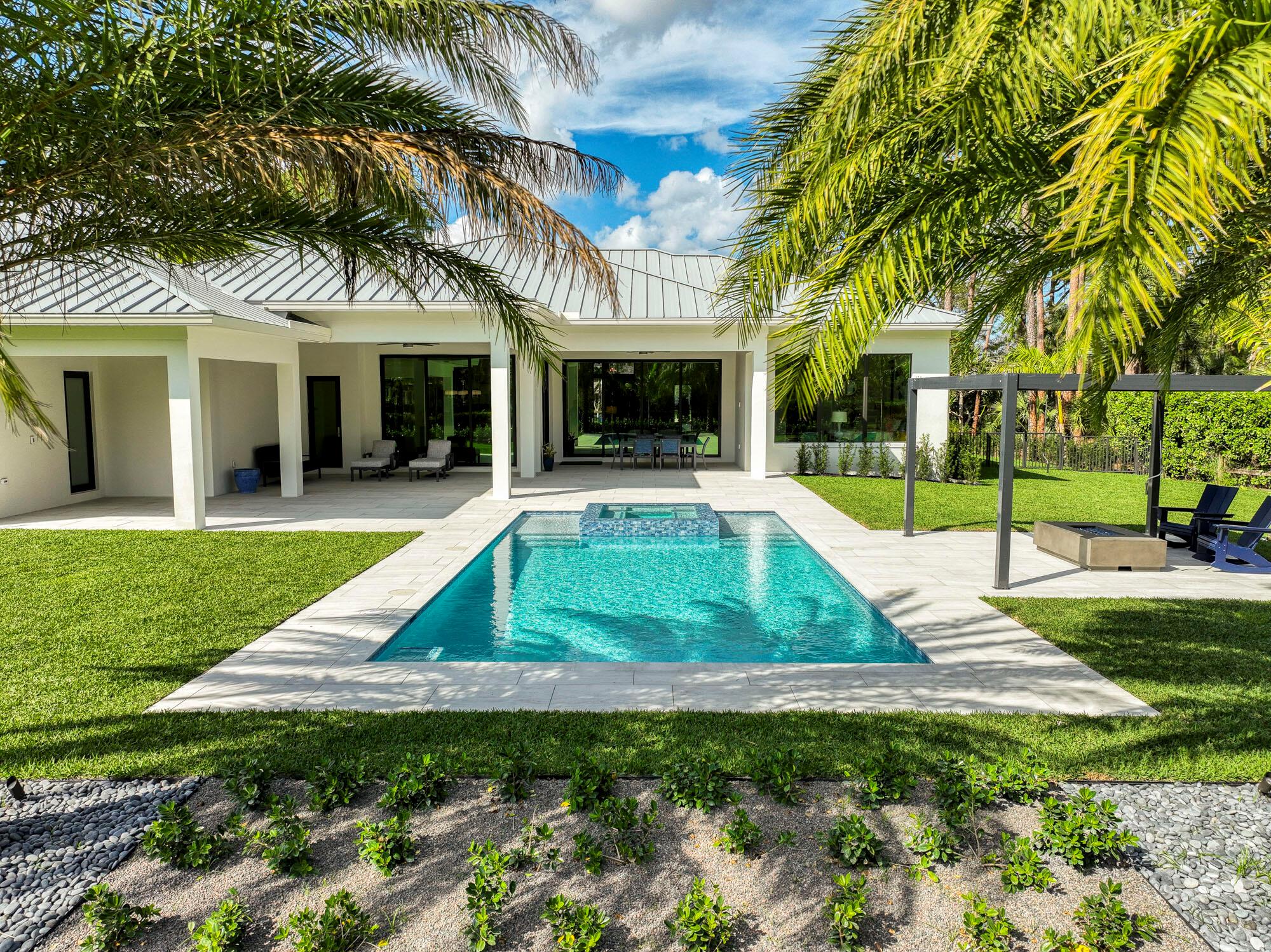 Image to showcase the property located at 5172 Desert Vixen Road