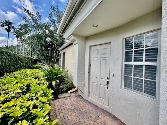 Image to showcase the property located at 527 Commons Drive