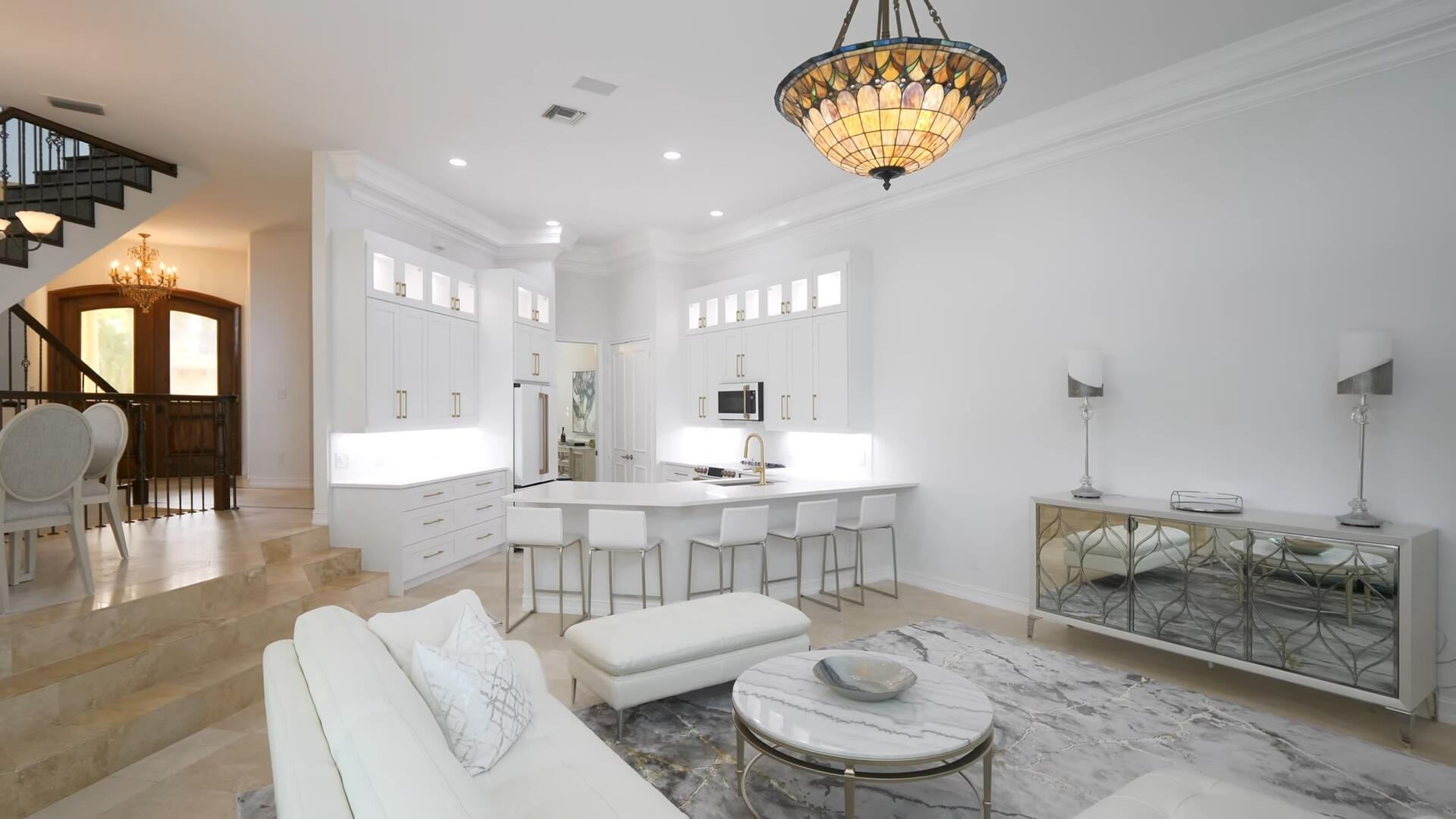 Image to showcase the property located at 451 Surfside Lane