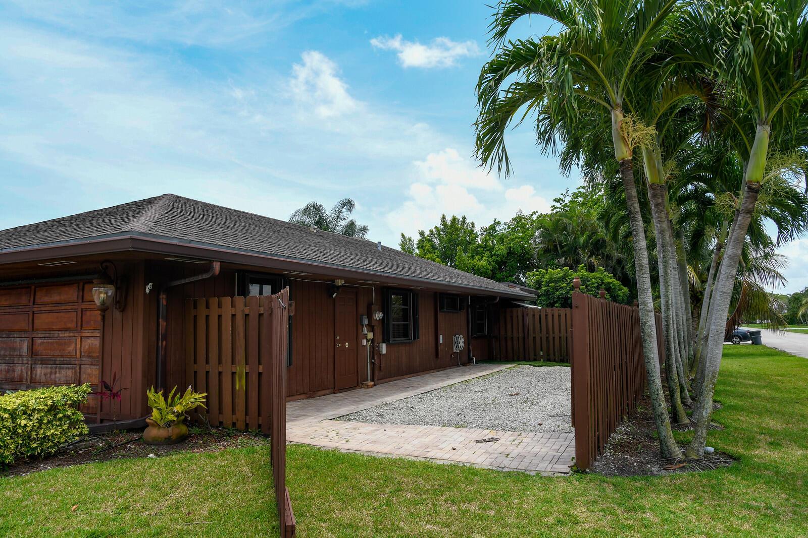 Image to showcase the property located at 4160 Cedar Avenue