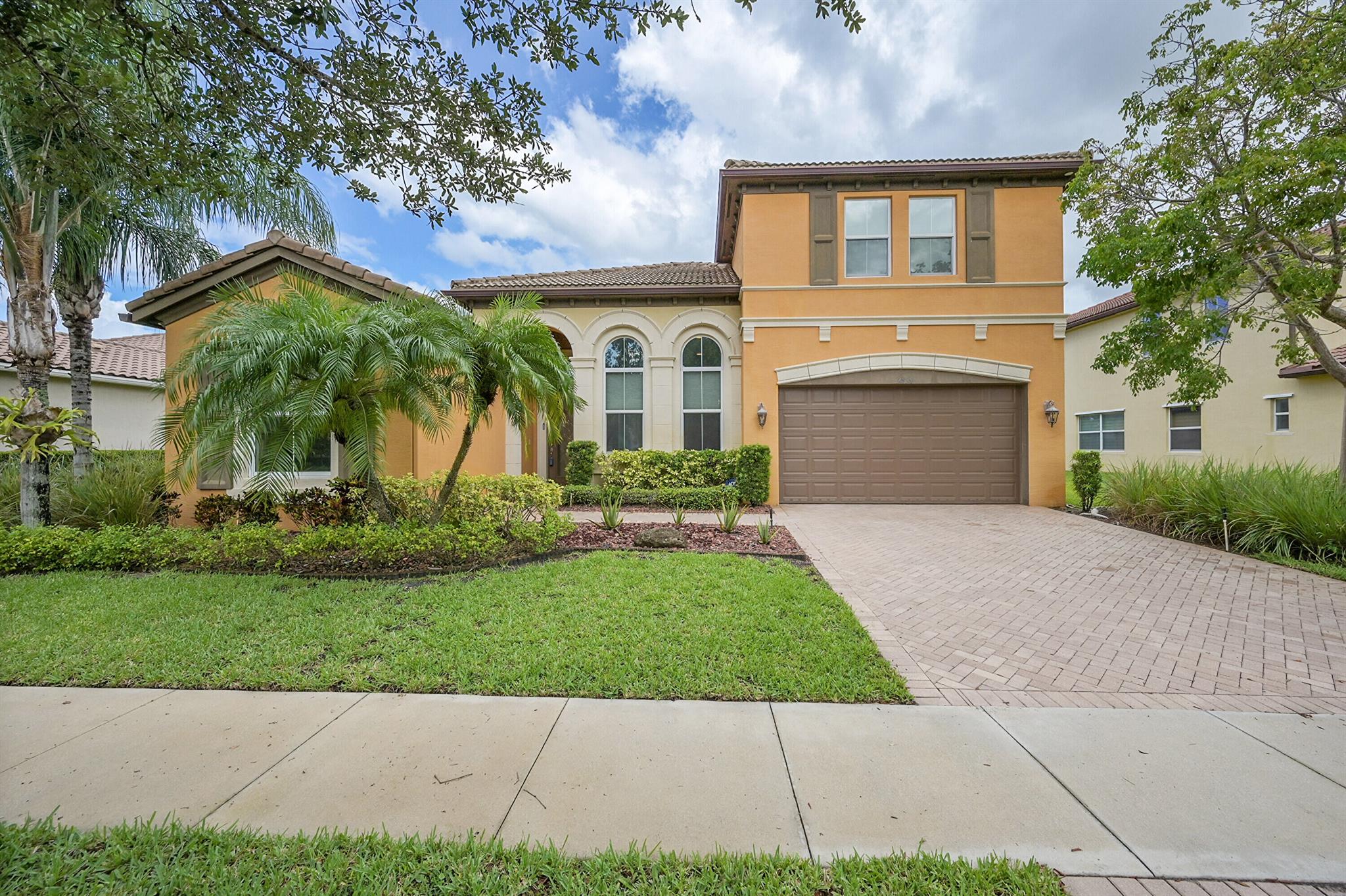 2539 Vicara Court, Royal Palm Beach, Florida 33411
