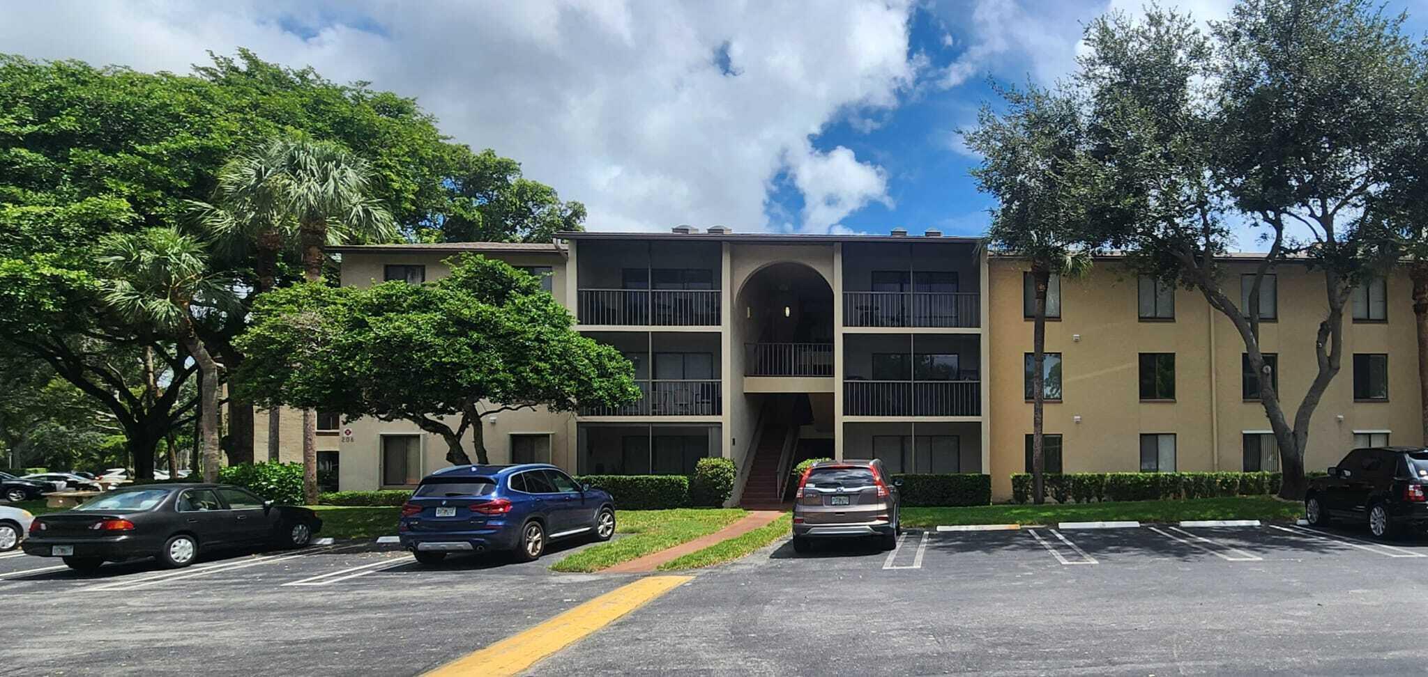 206 Foxtail Drive Unit D1, Greenacres, Florida 33415